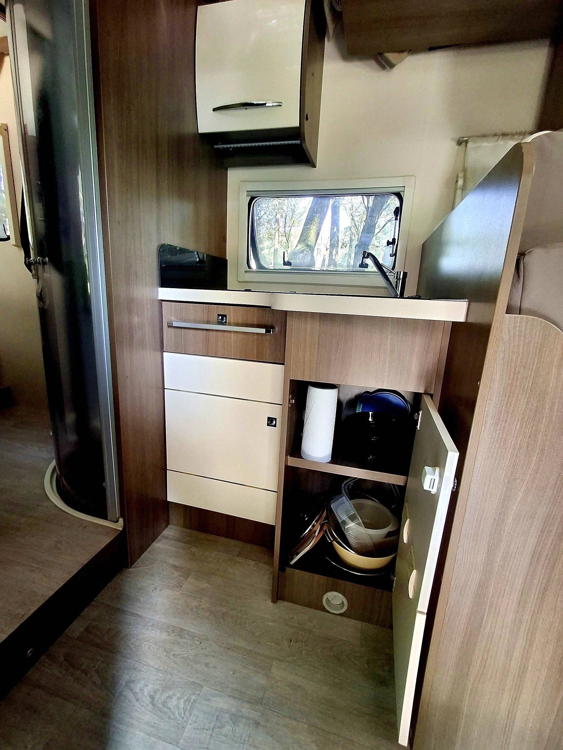 Challenger 388 EB Genesis