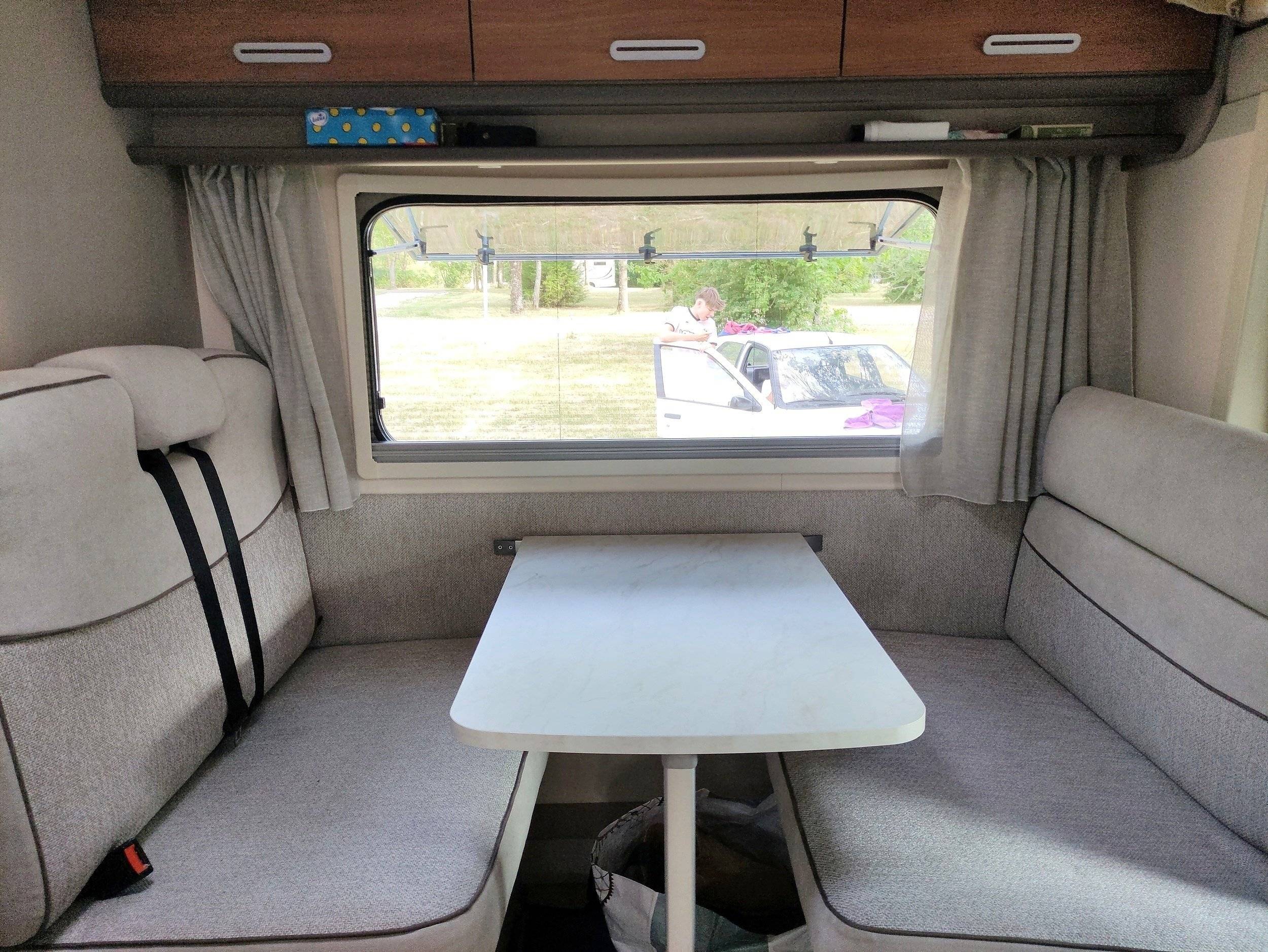 Comedor Renault - Yescapa