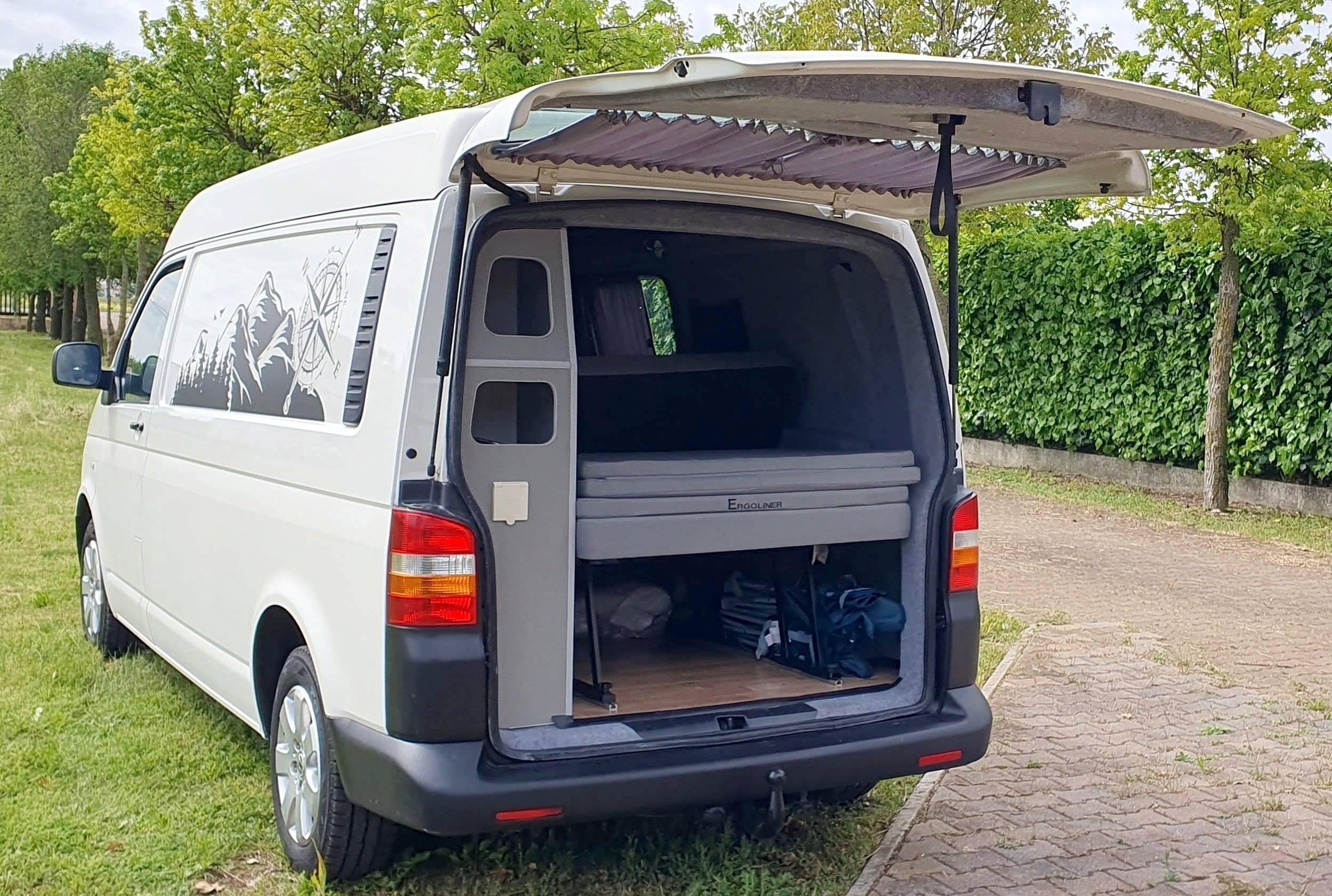 Volkswagen T5 CAMPER CAFE