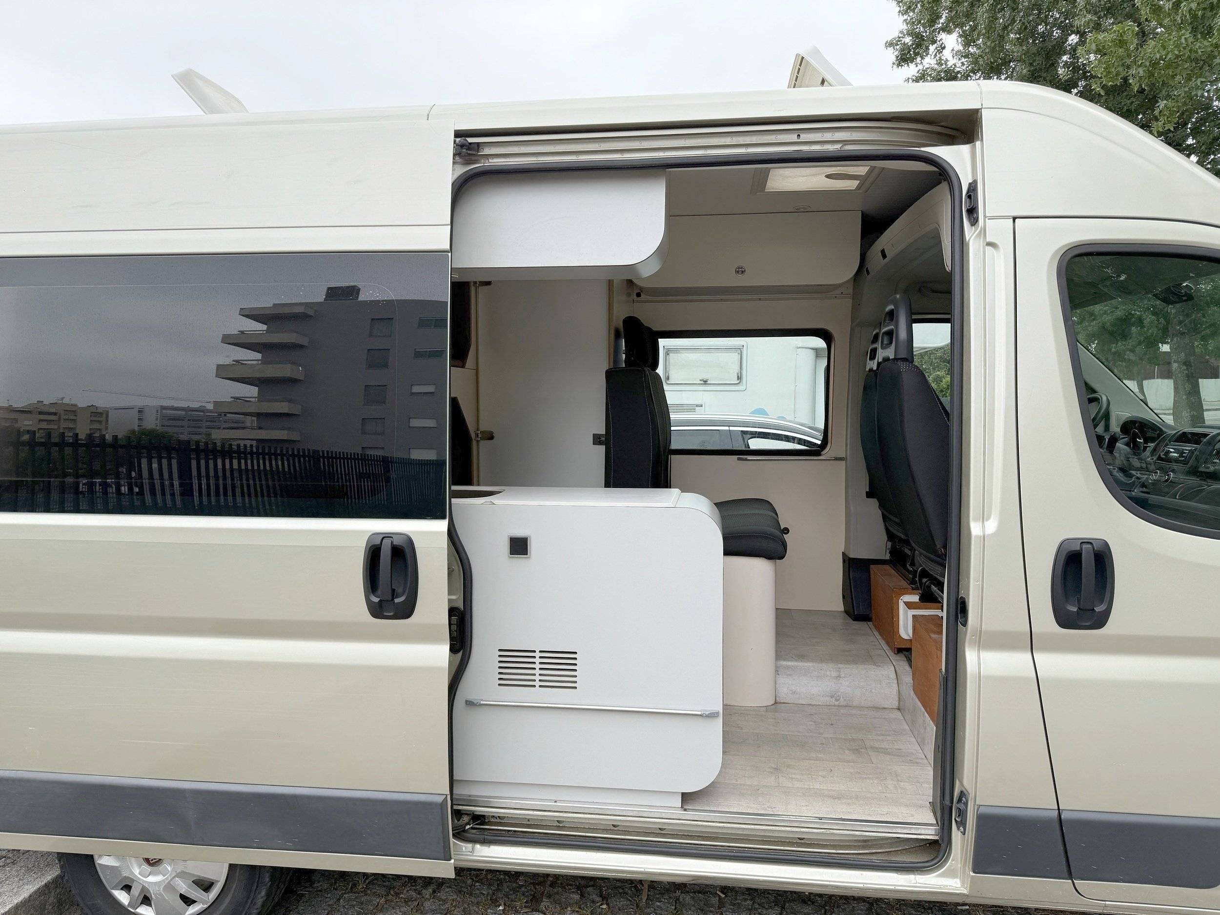 Eethoek Fiat Ducato 2,0 l 115 ch - Yescapa