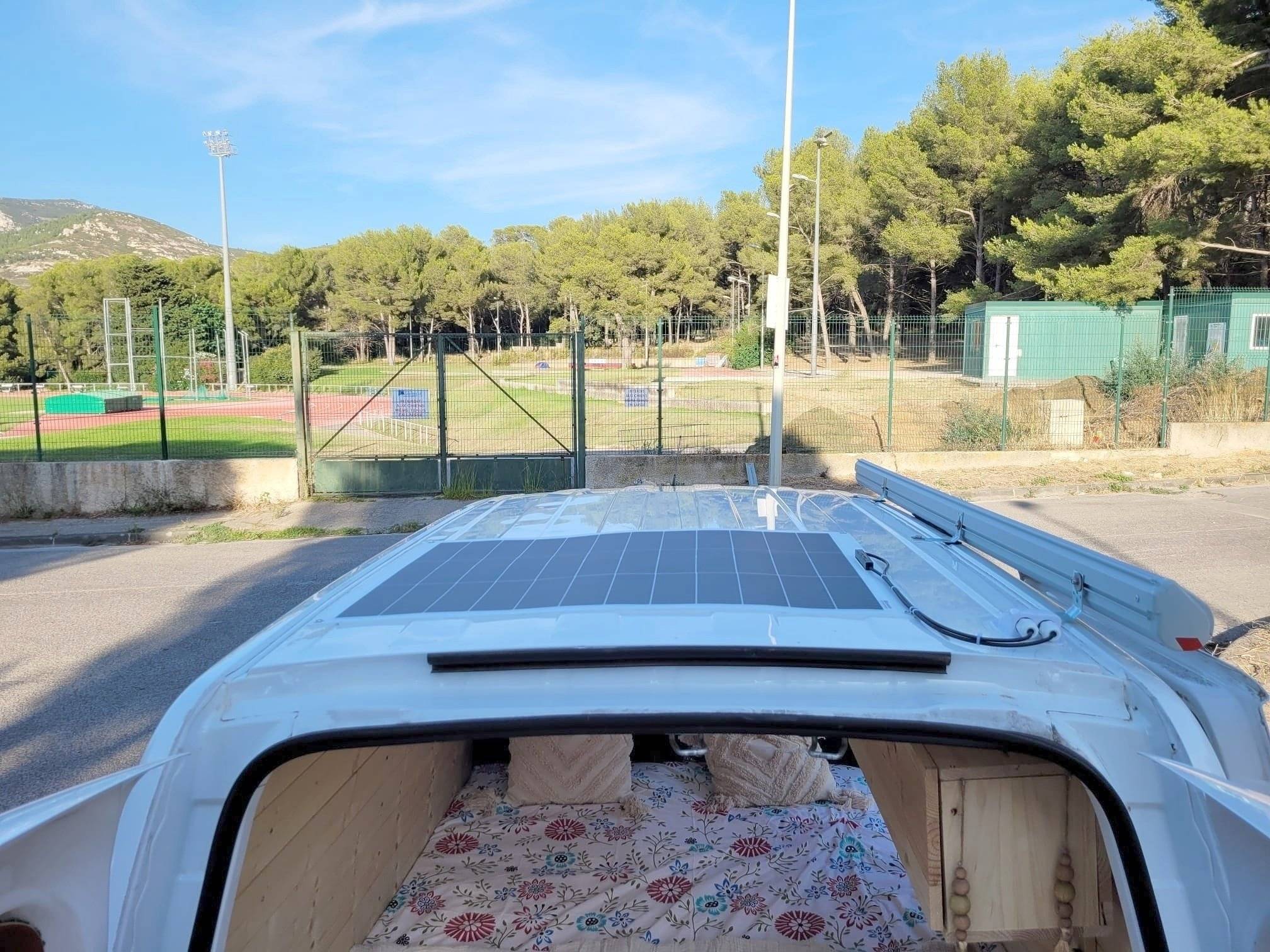 Alpes Camping-Car NV200