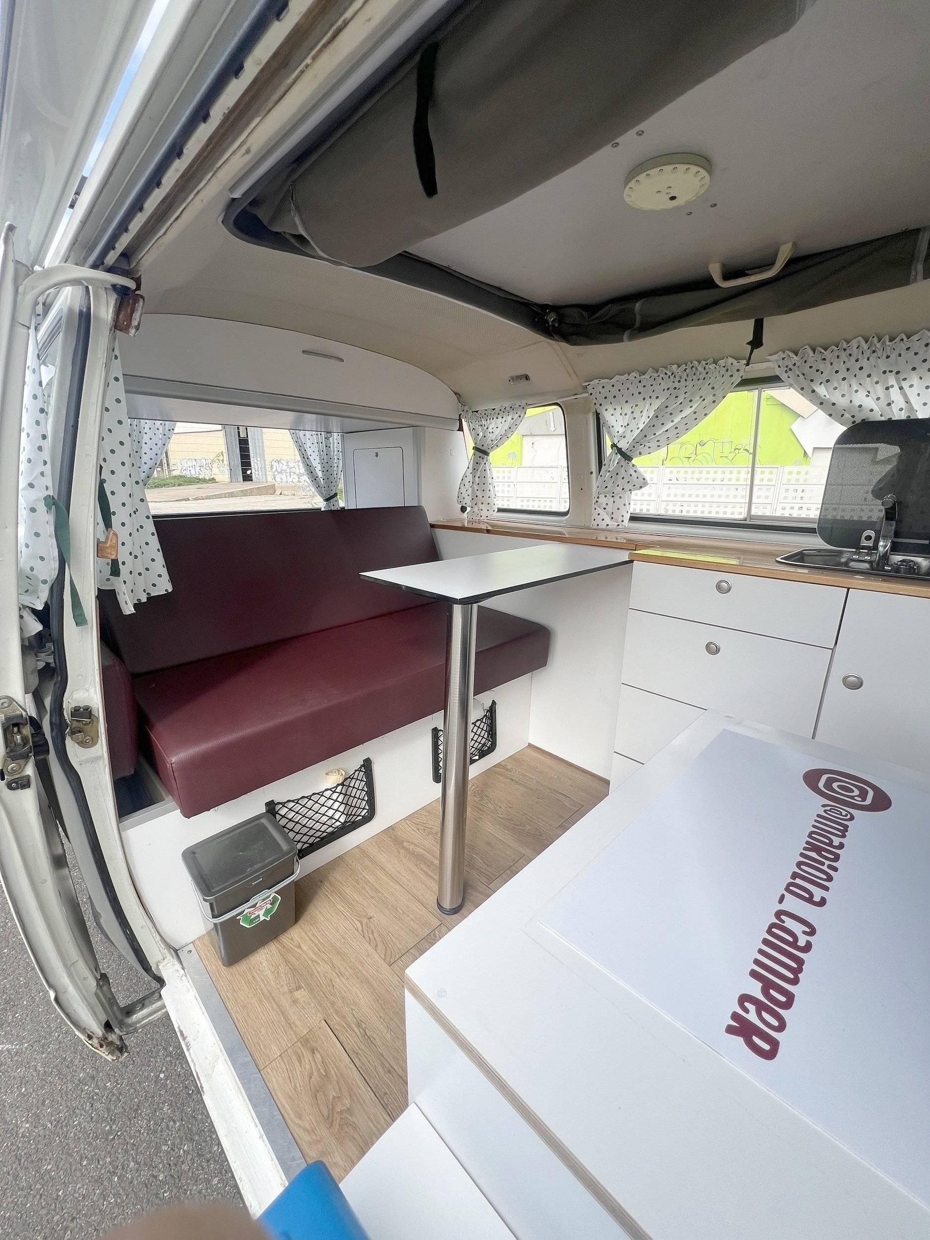 Dinette Volkswagen - Yescapa
