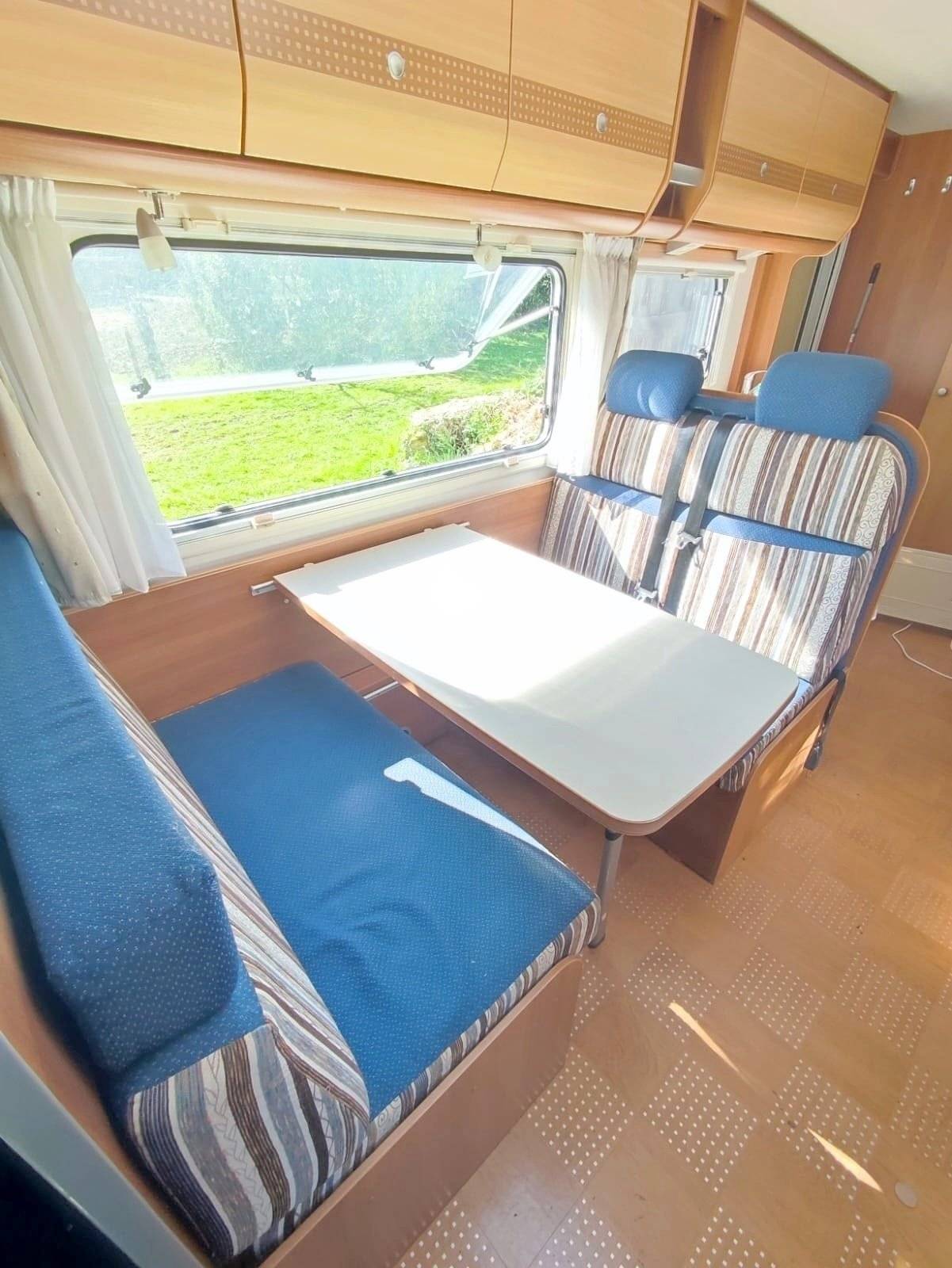 Carado Transit 2,2 l 125 ch