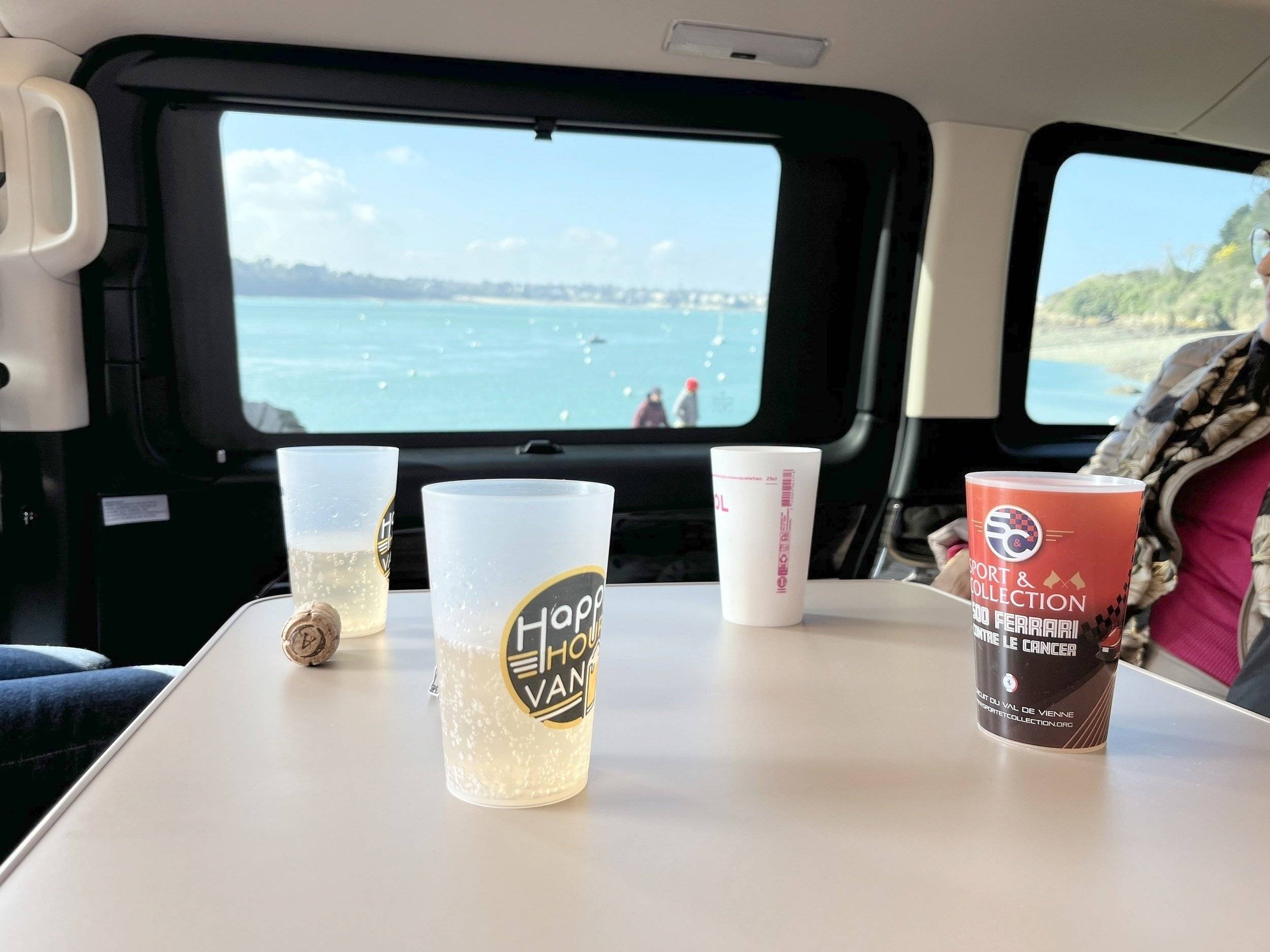 Coin repas Mercedes Viano 3,0 CDI Marco Polo - Yescapa