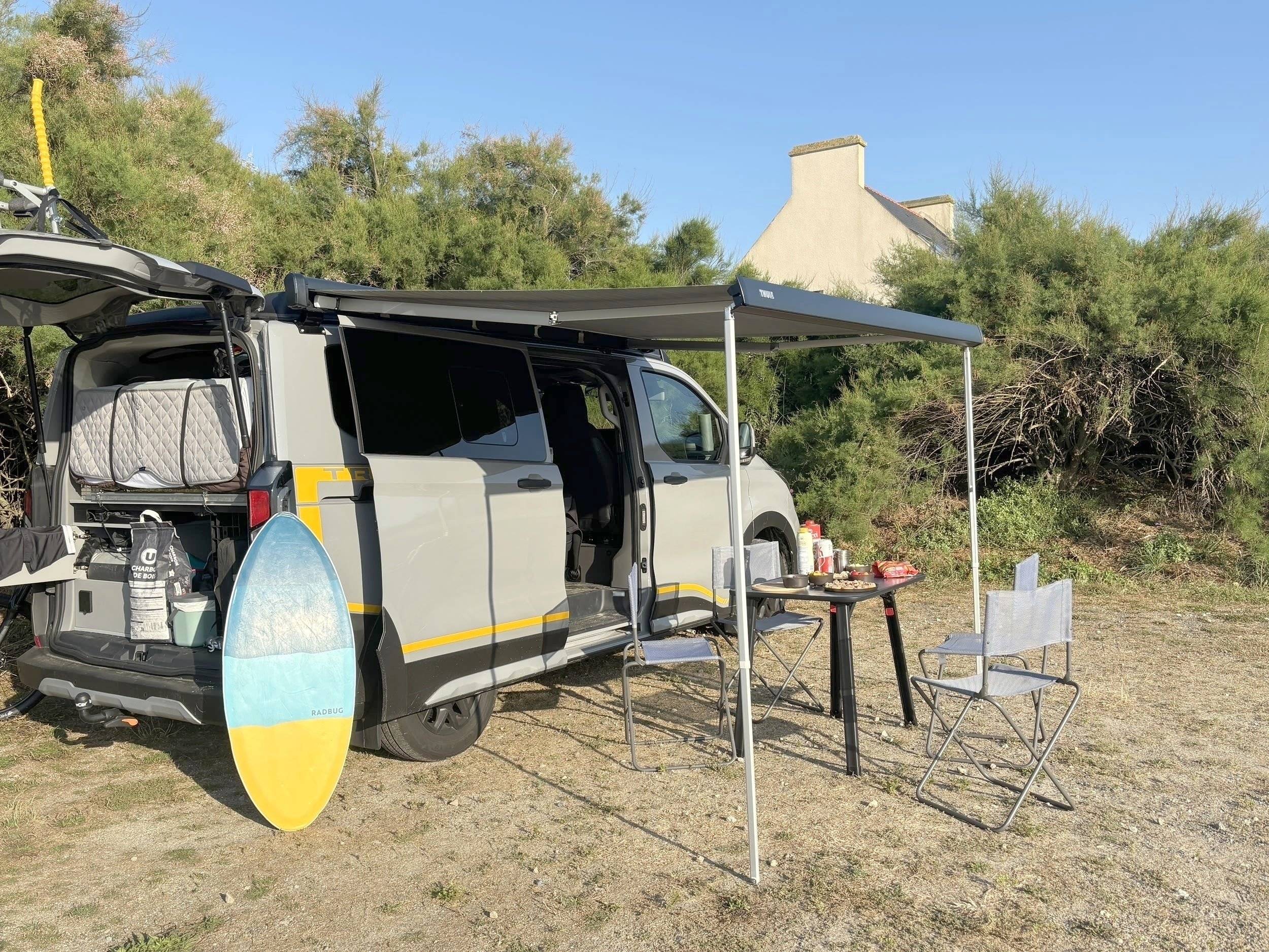 Custo Van  