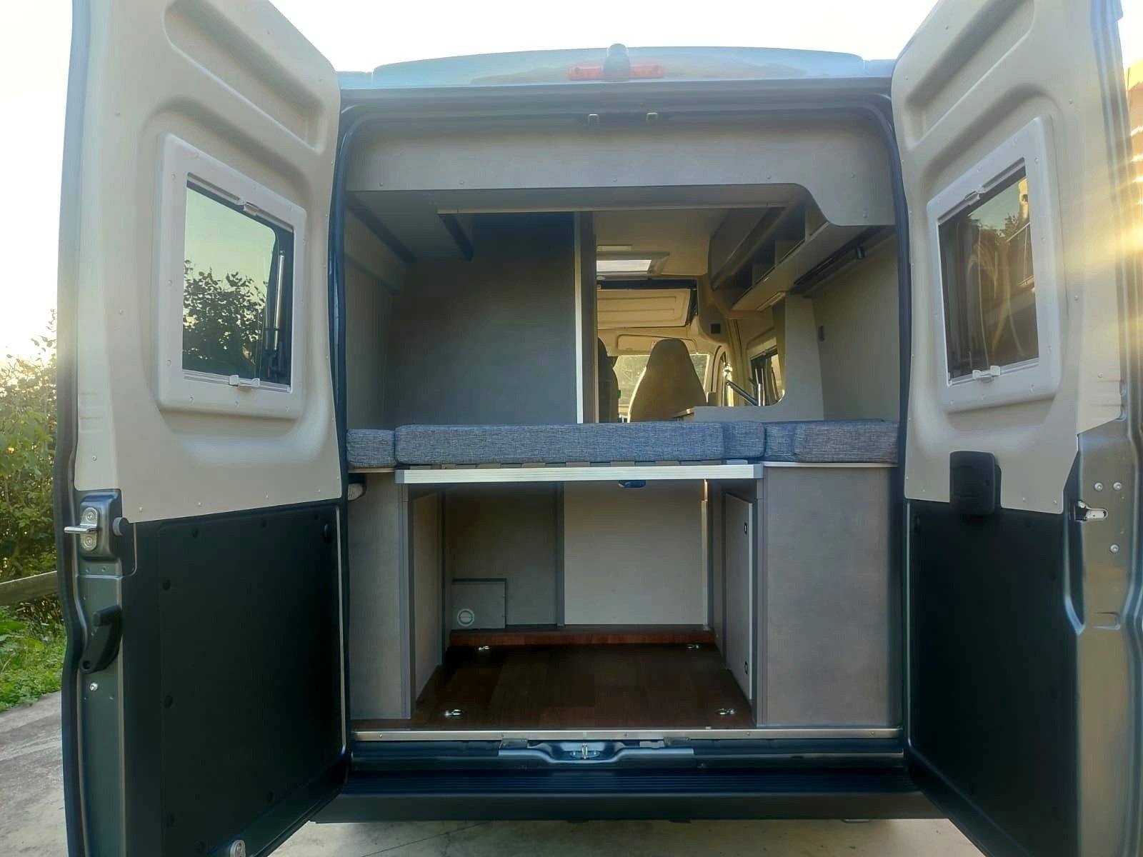 Berth Citroën Jumper 2,0 l 130 ch - Yescapa