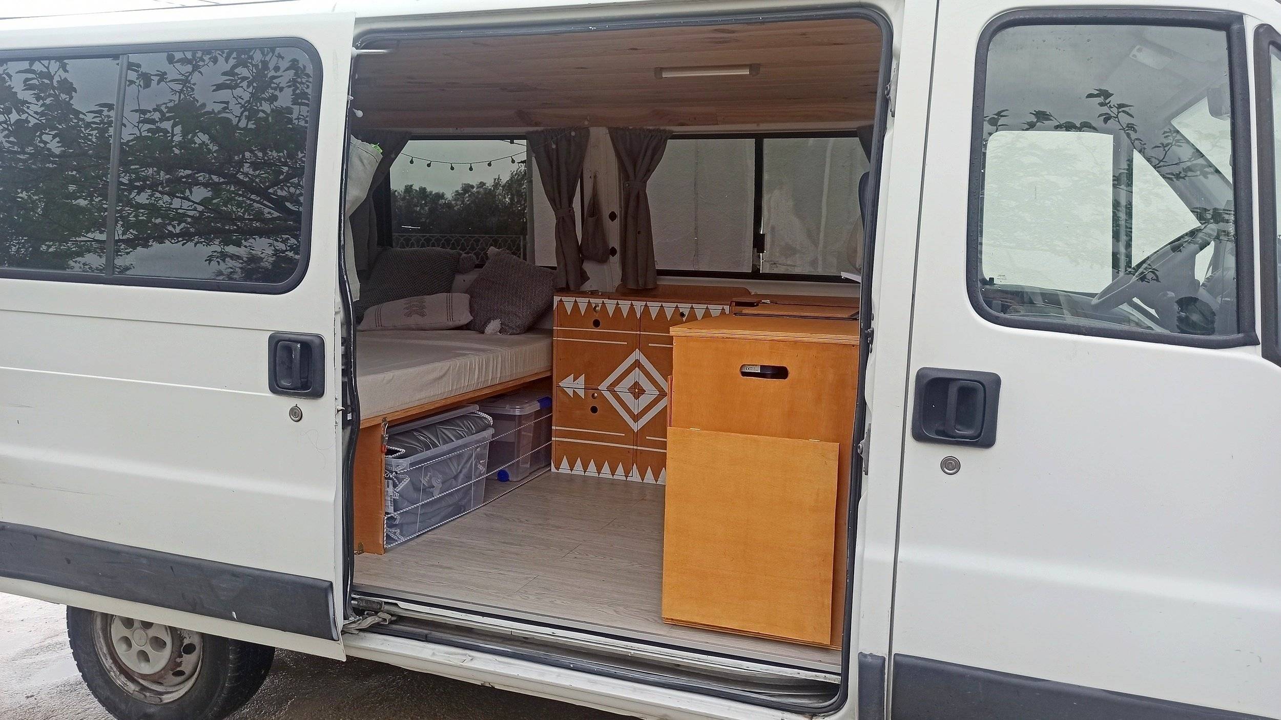 Comedor Fiat Ducato 244 2,3 JTD - Yescapa