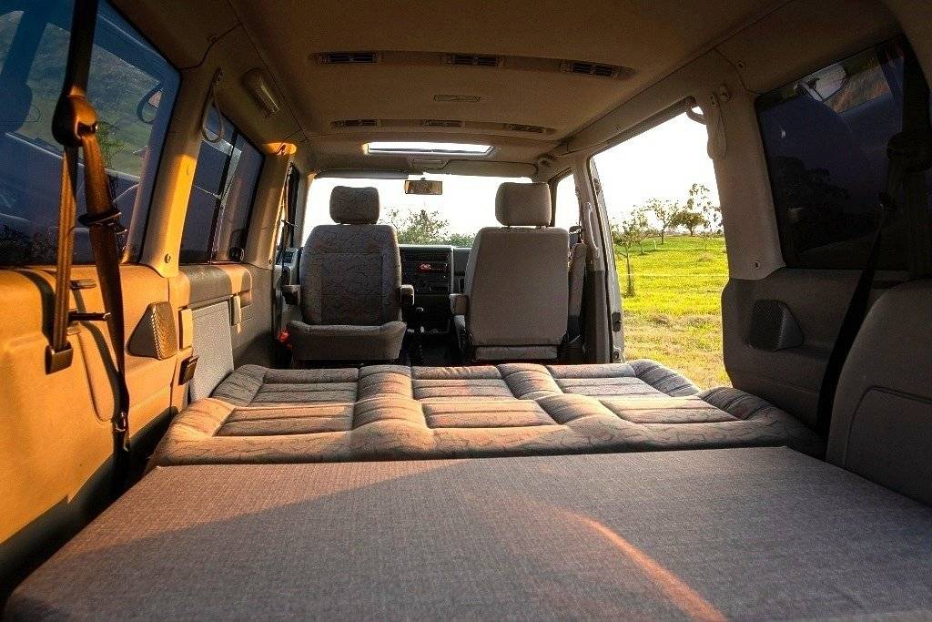 Berth Volkswagen Multivan - Yescapa