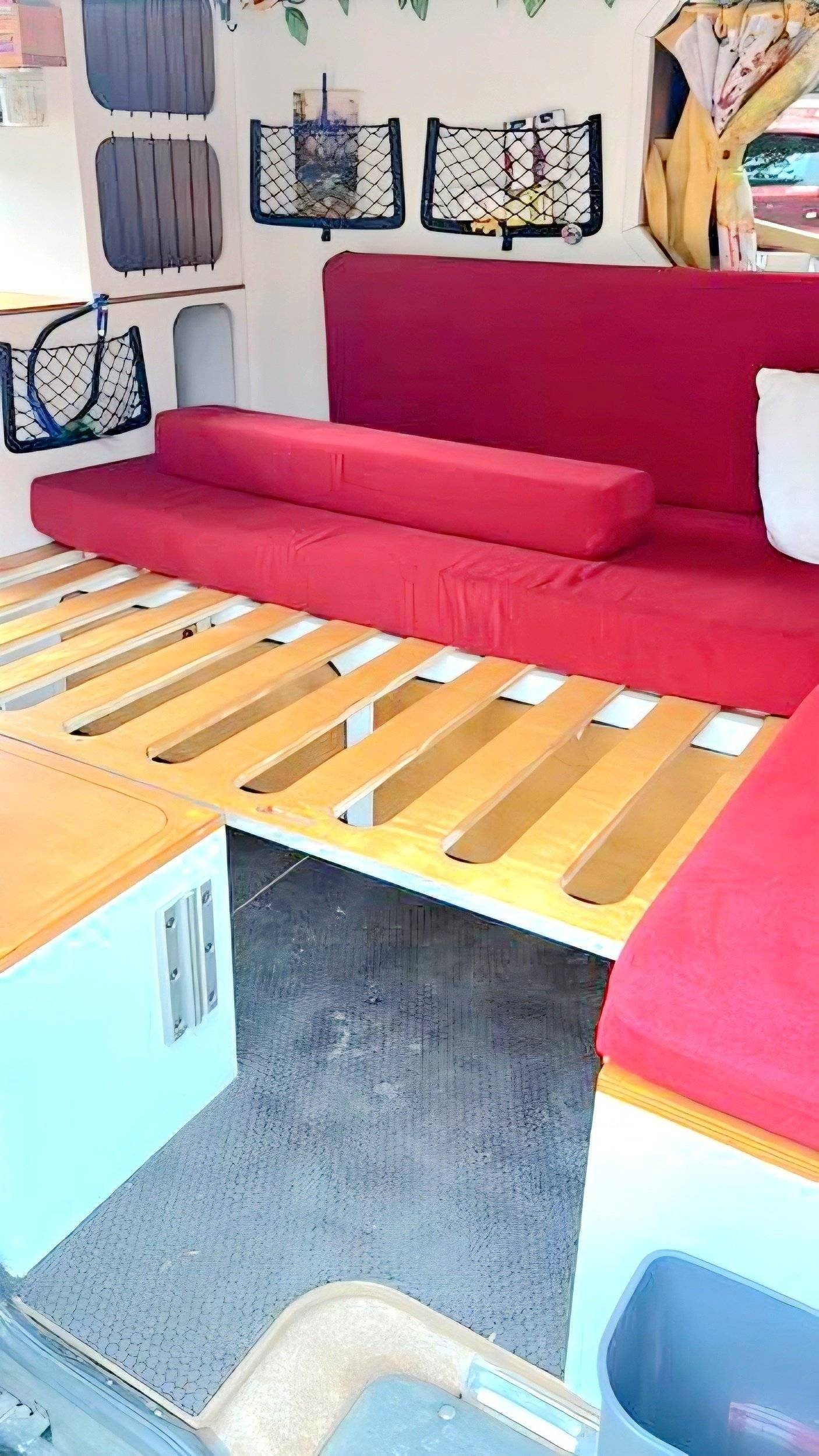 Couchages Nissan NV300 - Yescapa