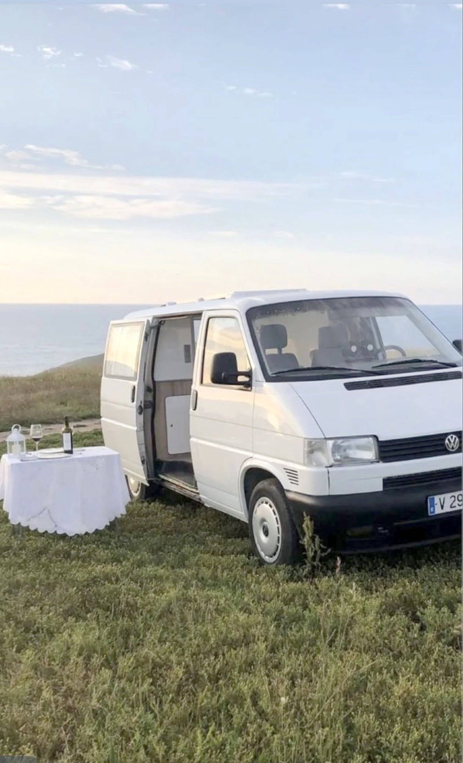 Vista del vehículo ángulo delantero Volkswagen T4 - Yescapa