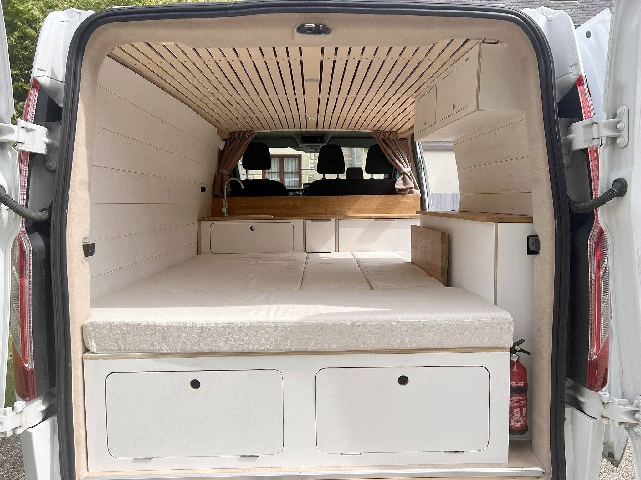 ‎ Transit Custom 2,0 l 105 ch