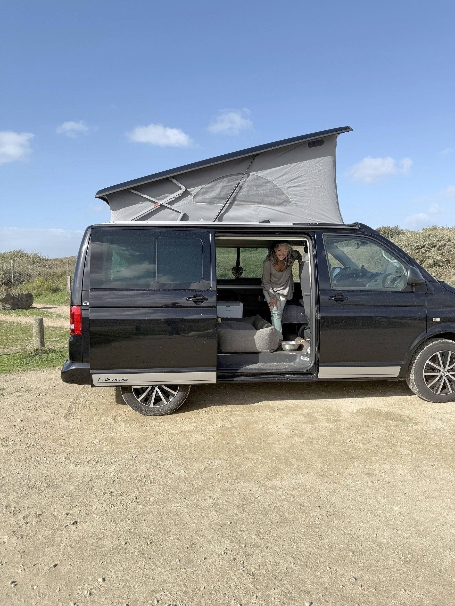 Comedor Volkswagen T5 California Beach - Yescapa