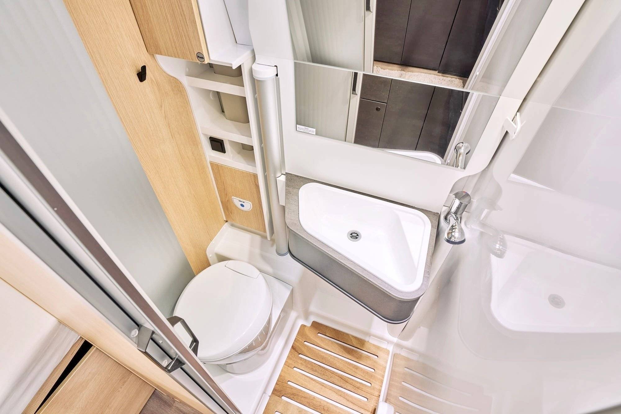 Sunlight Cliff 600 X