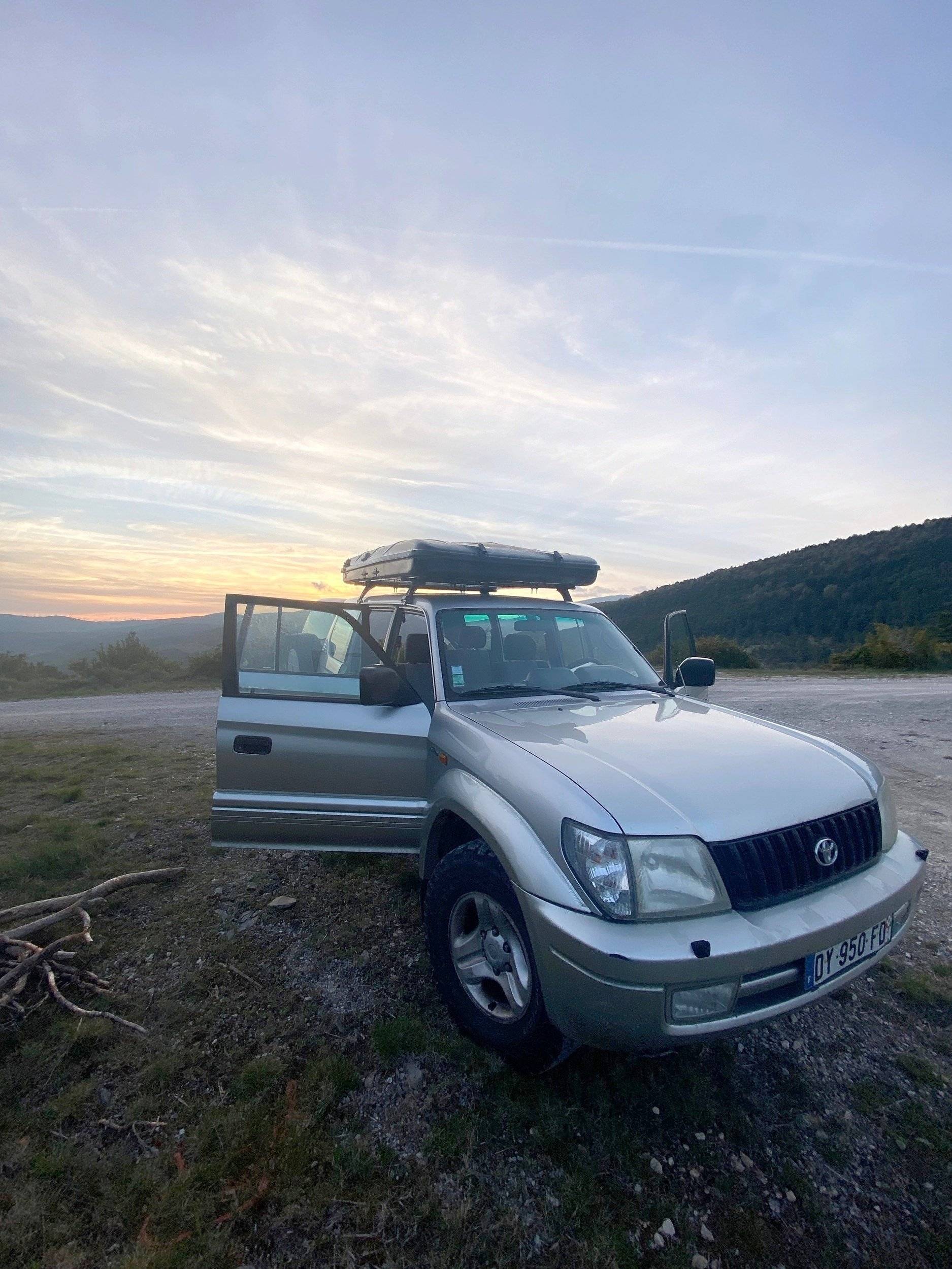 JAMES BAROUD EVO EXPLORER