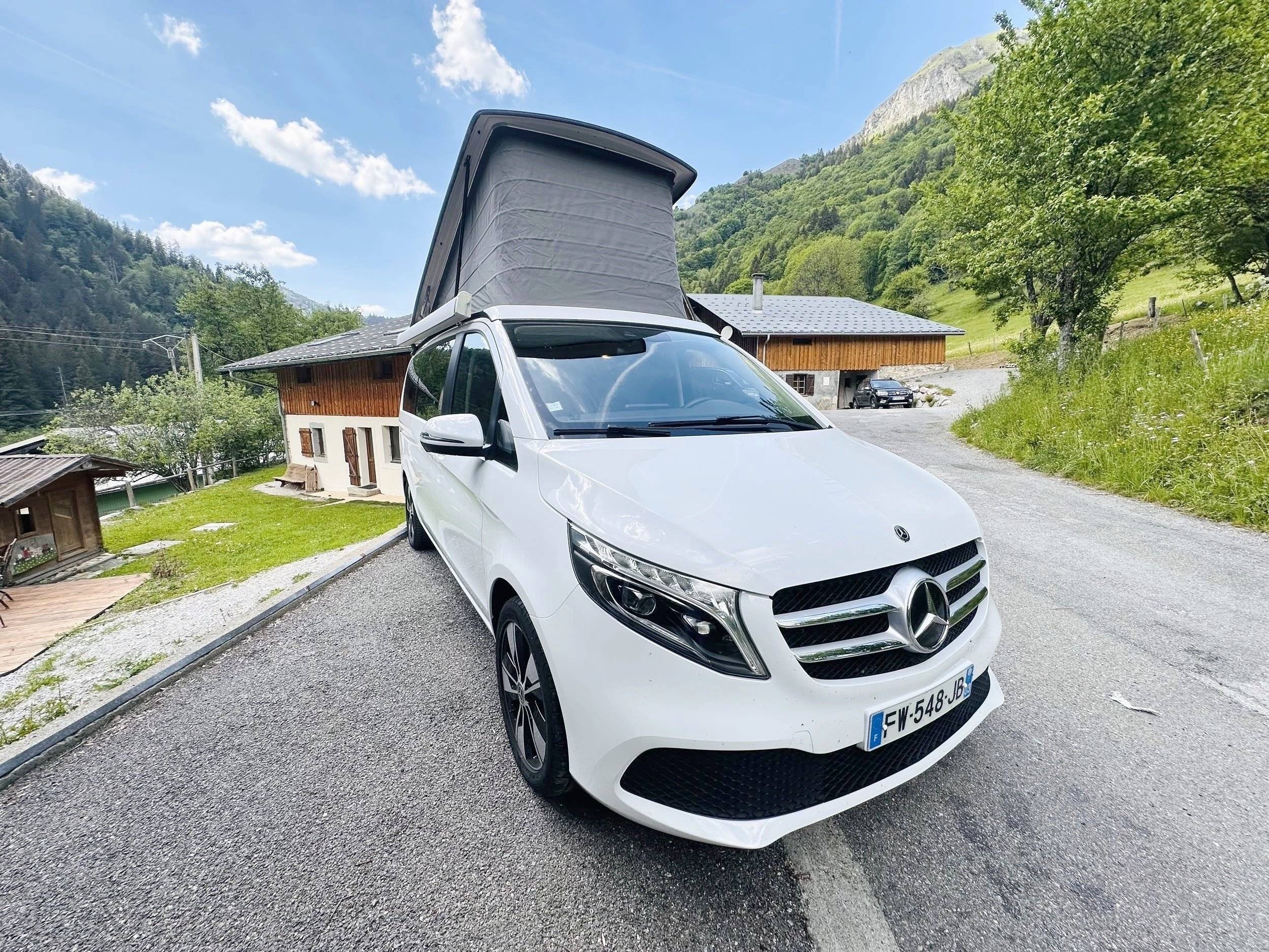 Vista del vehículo ángulo delantero Mercedes Marco-Polo V250-190cv - Yescapa