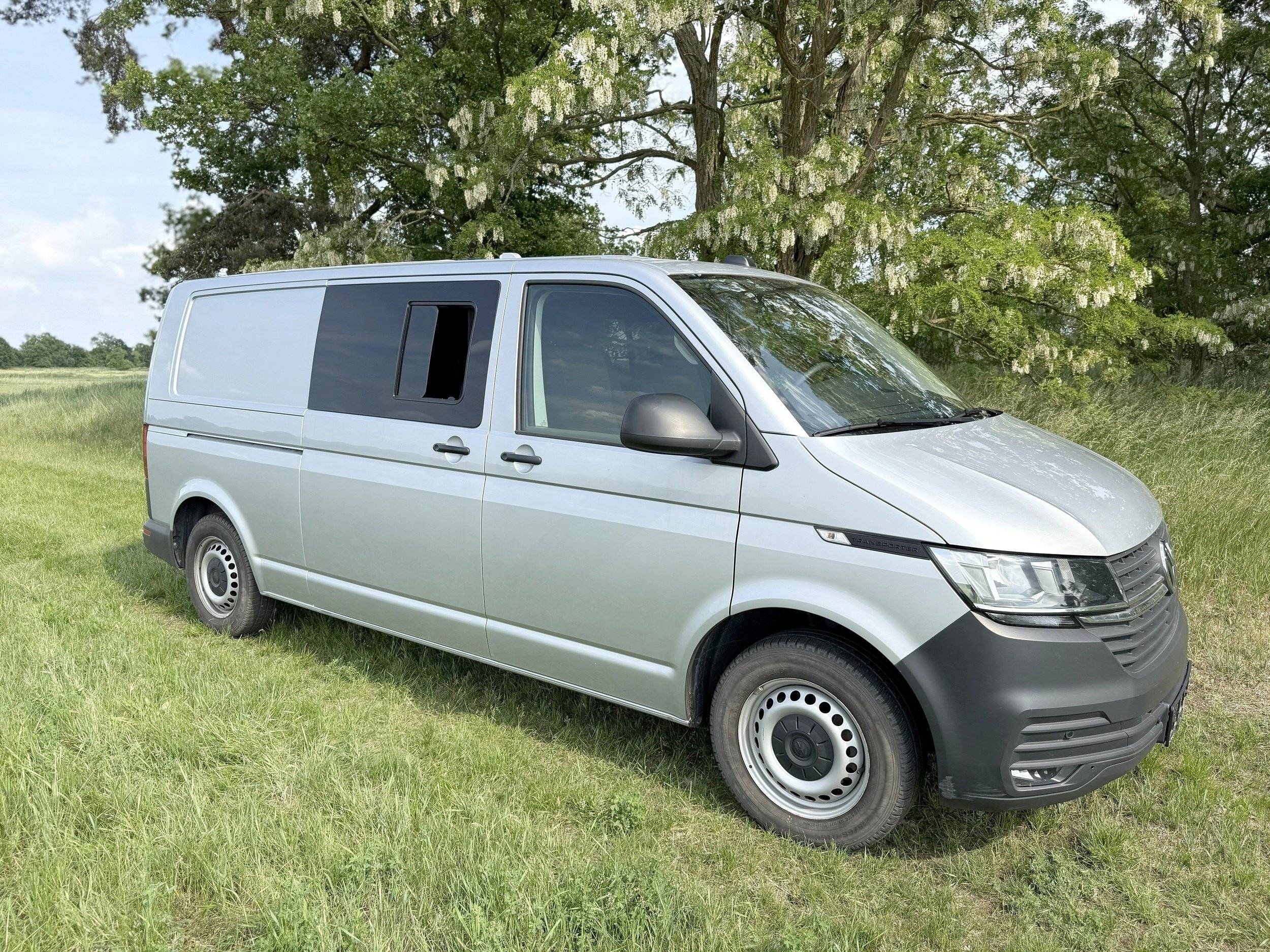 Voorkant 3/4 Volkswagen Volkswagen Transporter T5 - Yescapa