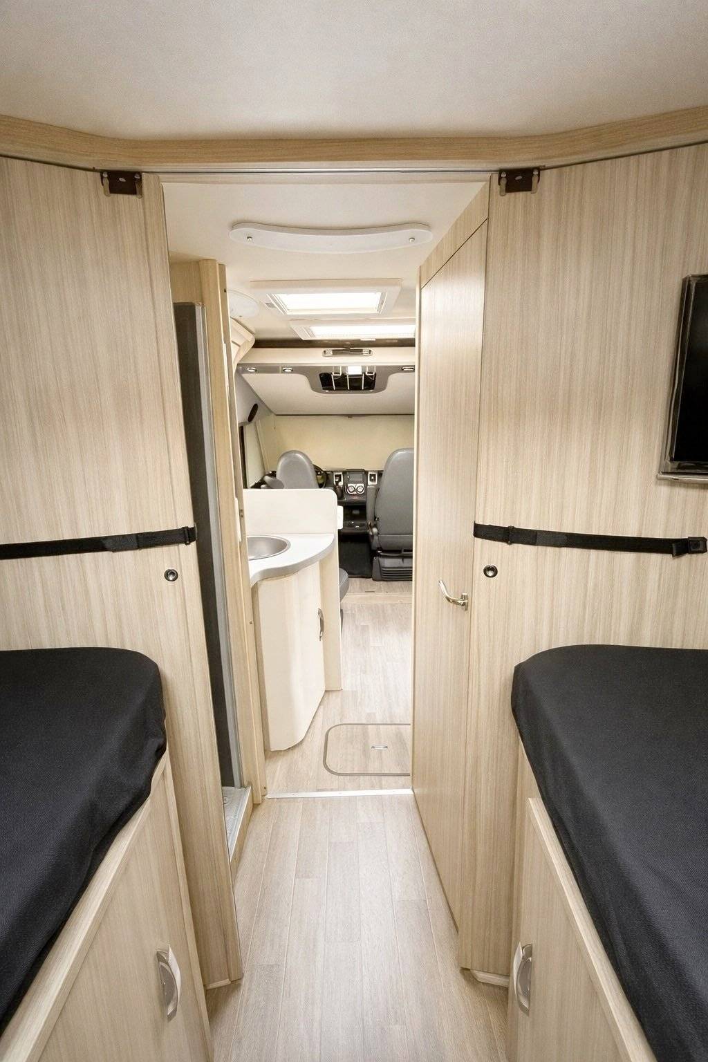 Berth Fiat 2.3 160 Cv Euro 6D - Yescapa