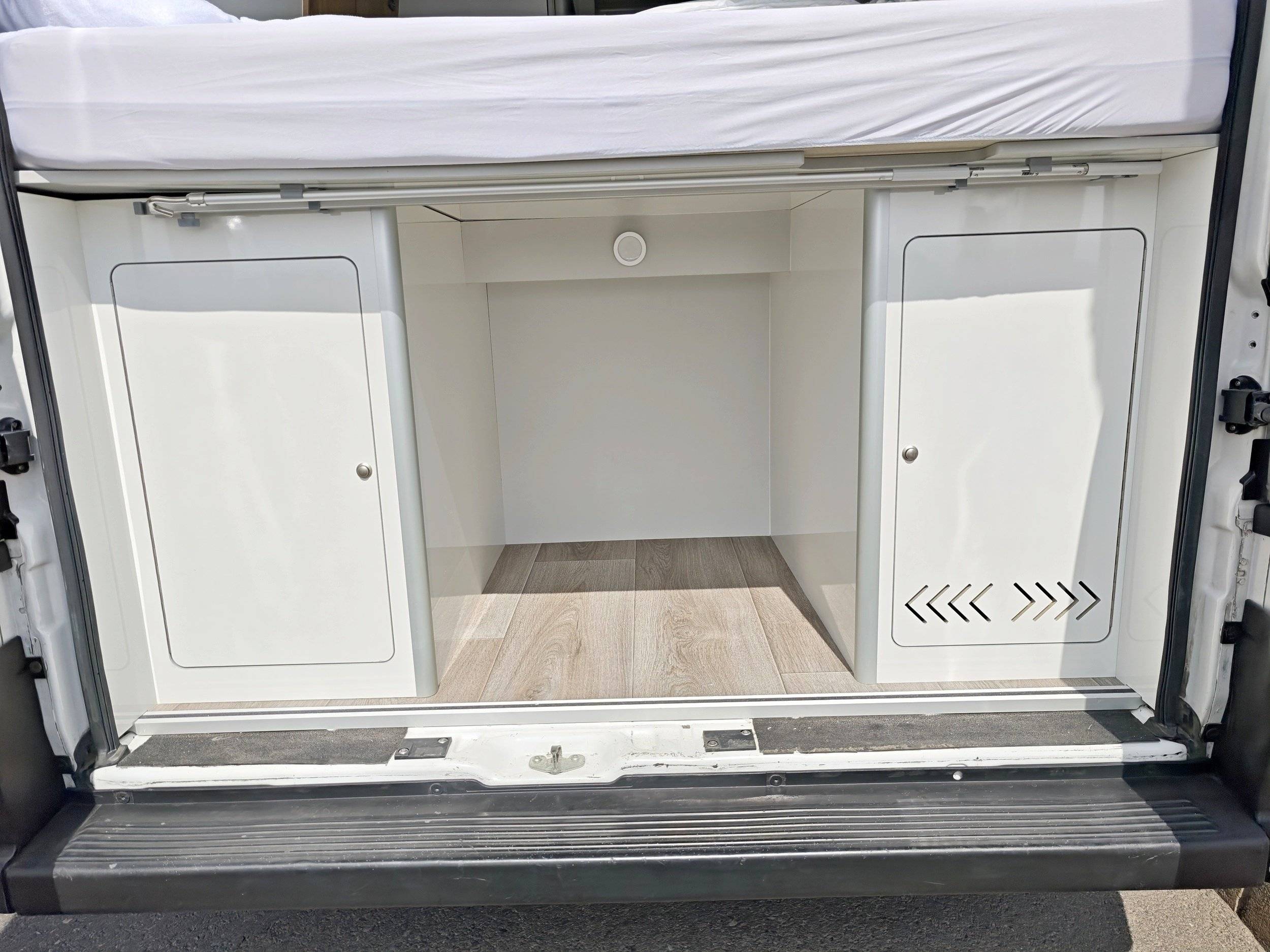 3 C Cartier/Brisebras c