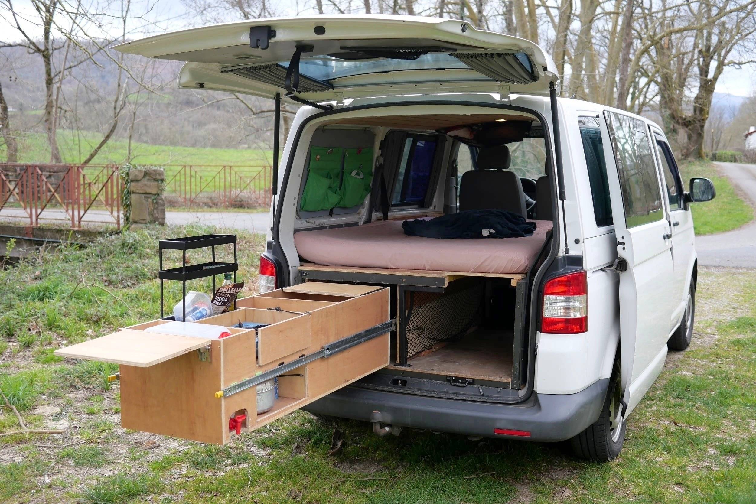 Volkswagen Transporter T5 2 l 102 ch