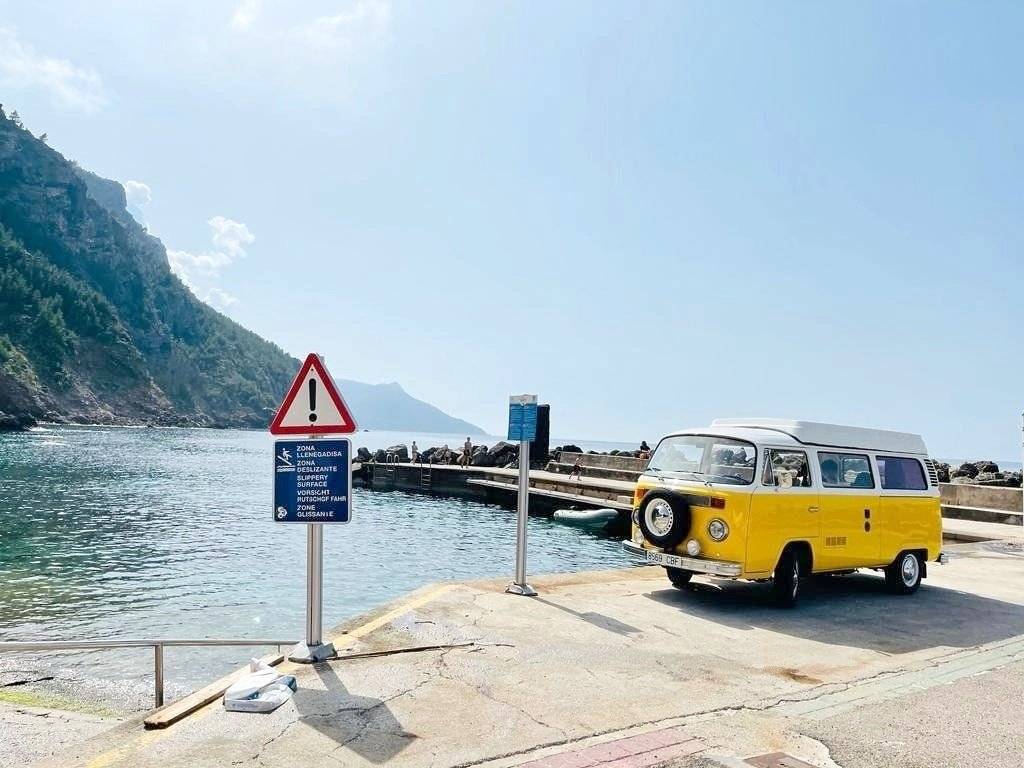 Volkswagen Combi T2B