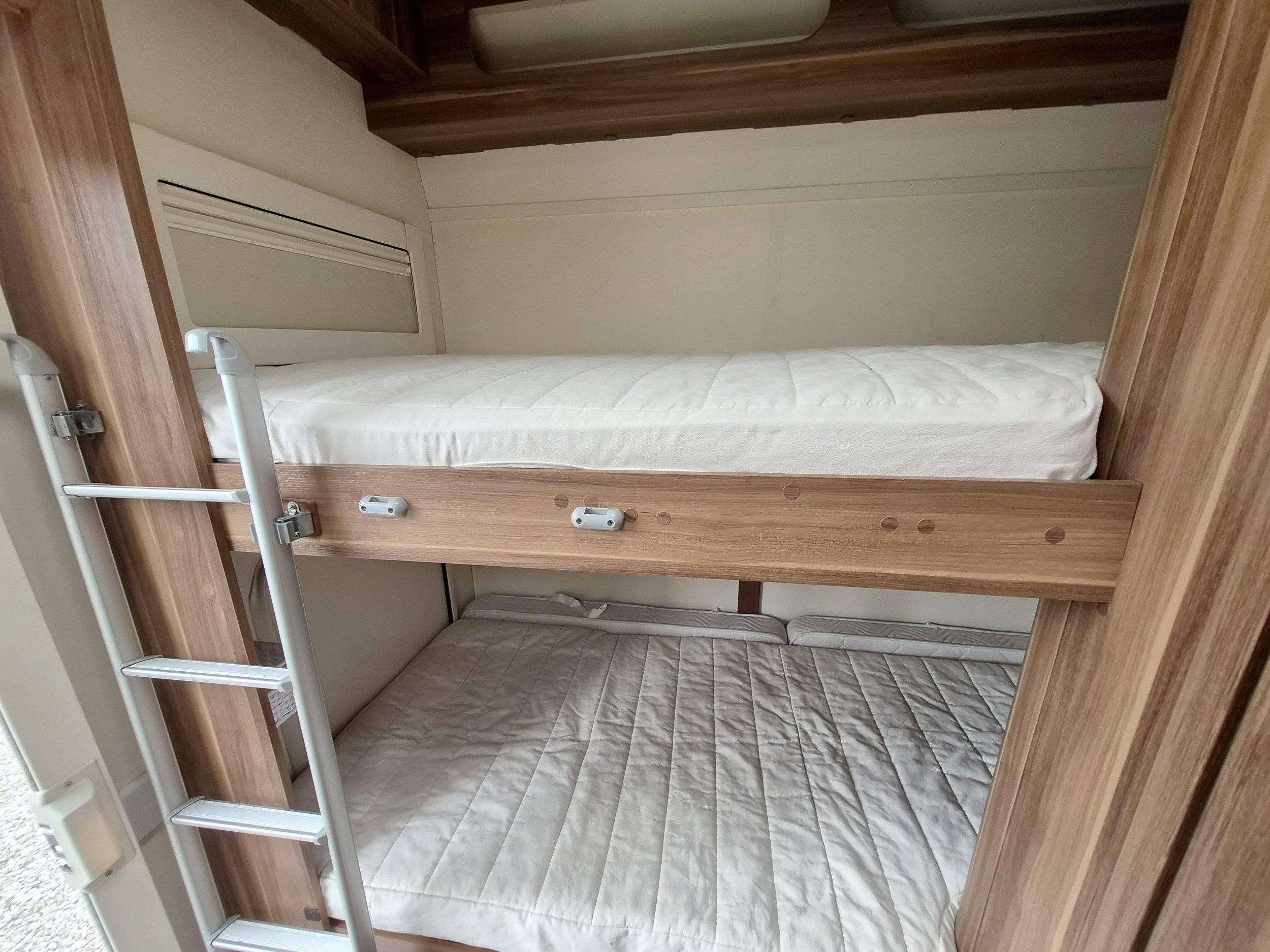 Berth Fiat - Yescapa