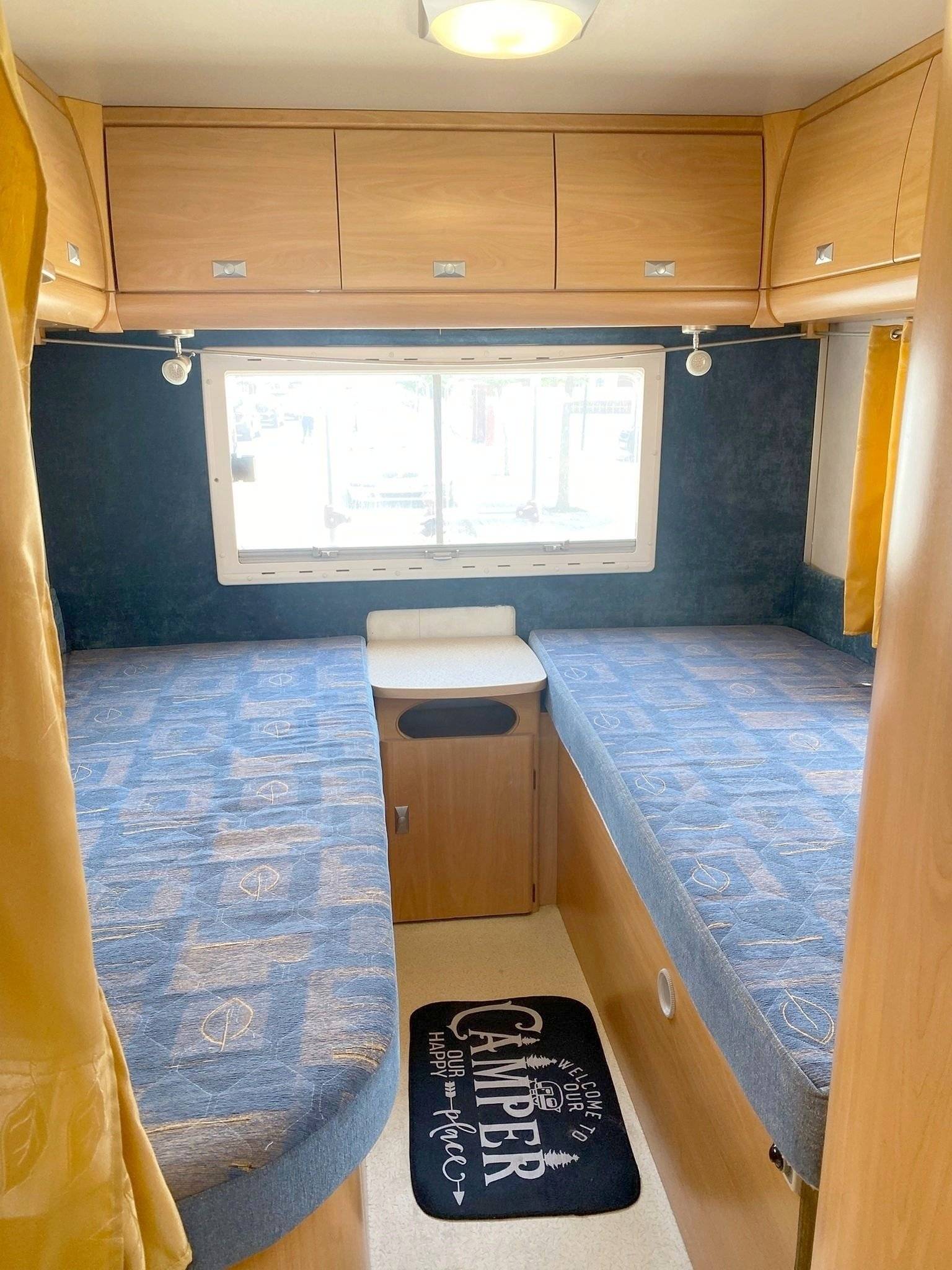 Berth Fiat Ducato 2.8 jtd - Yescapa