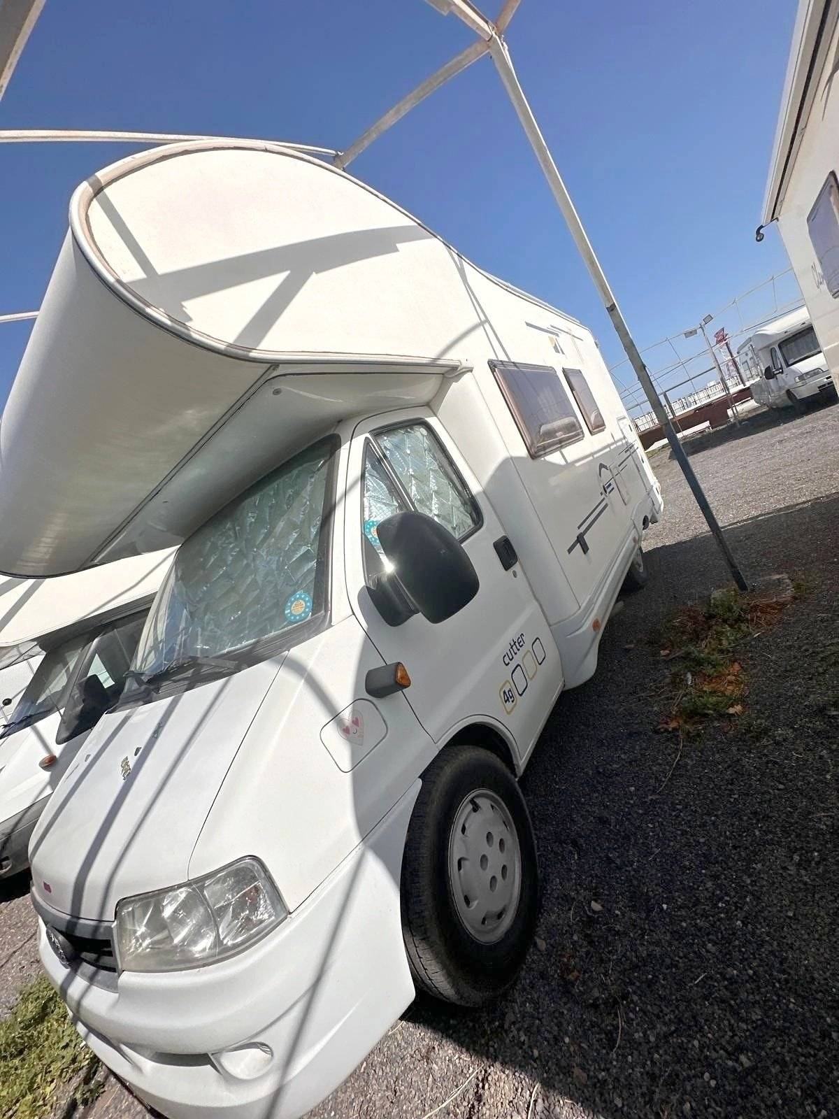 Trigano DINGHI luxury 4G "HAPPY FAMILY" TNF