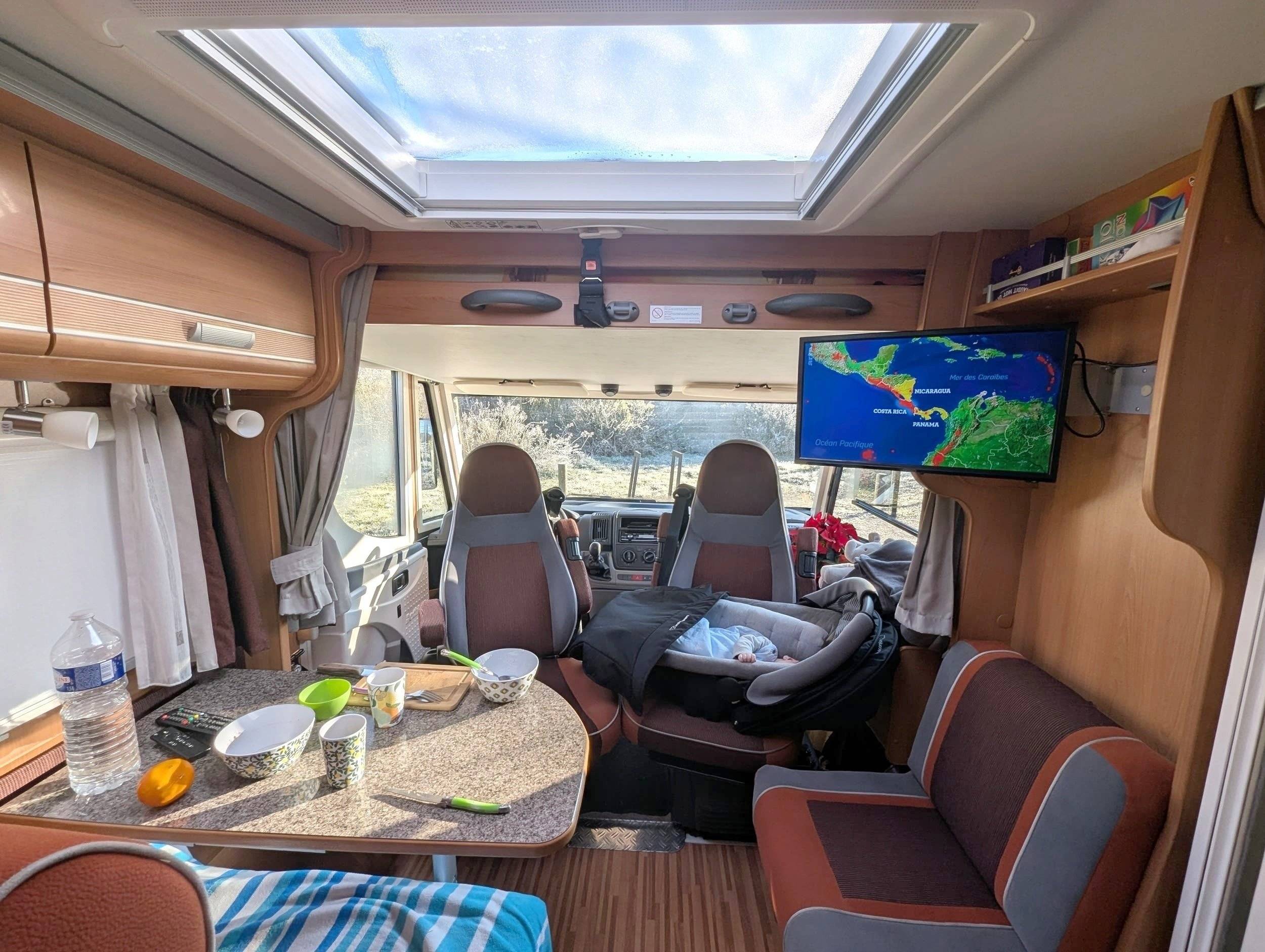 Dinette Fiat 2,3 l 130 ch - Yescapa