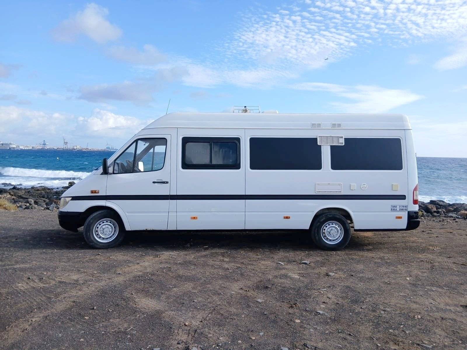 slaapplaatsen Mercedes SPRINTER 316 CDI - Yescapa