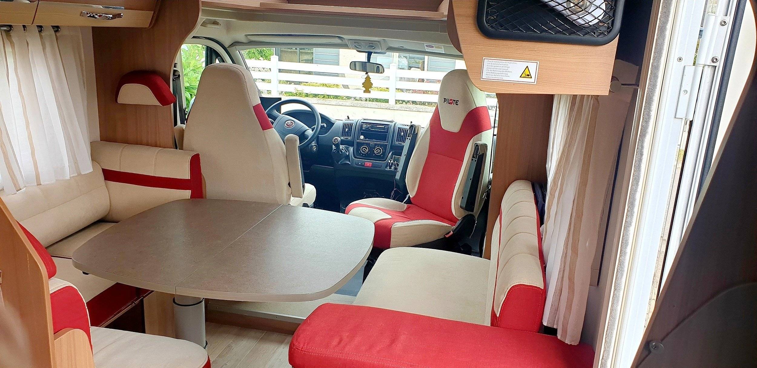 Pilote Pilote Pacific P6