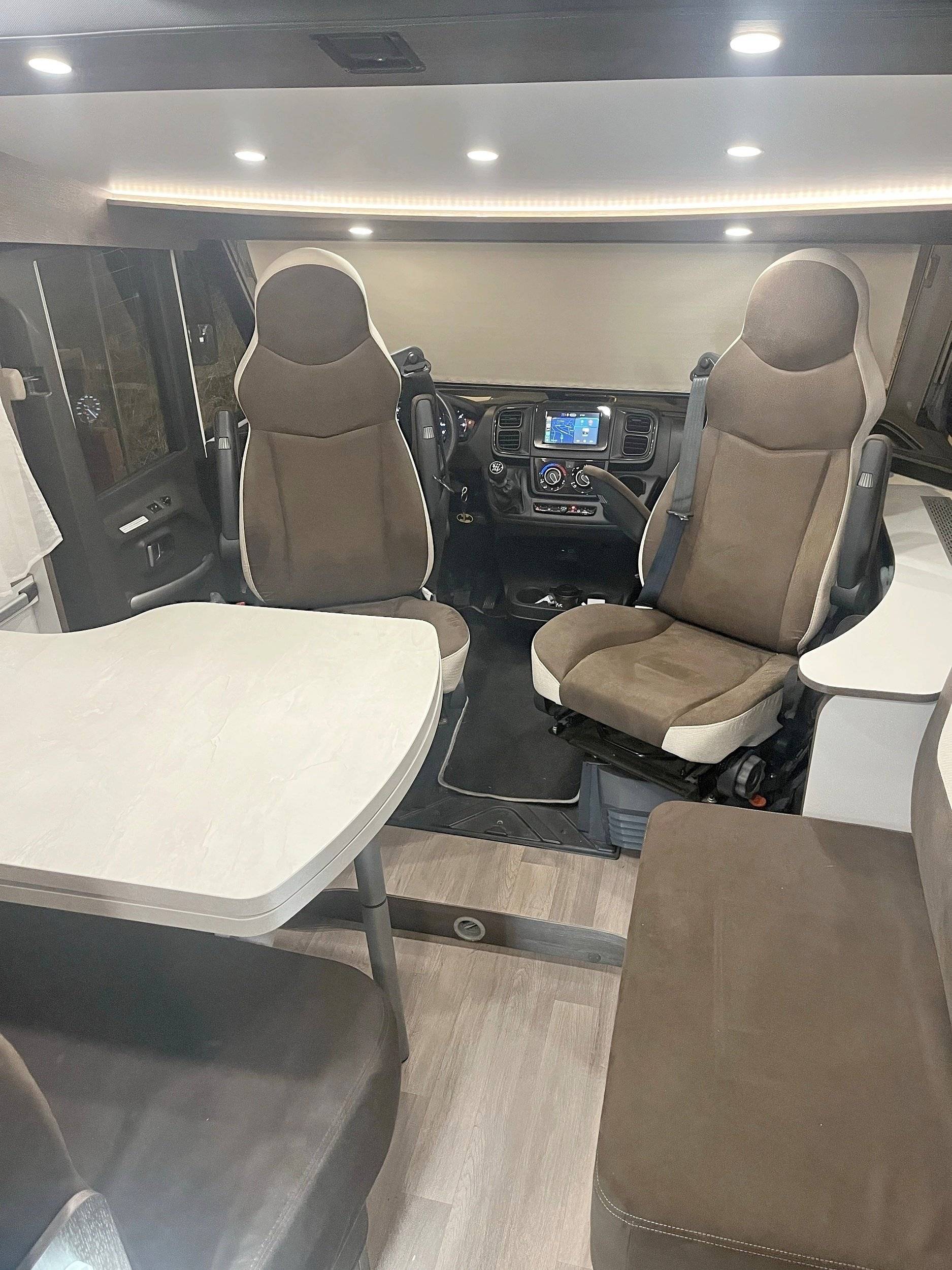 Dinette Fiat - Yescapa