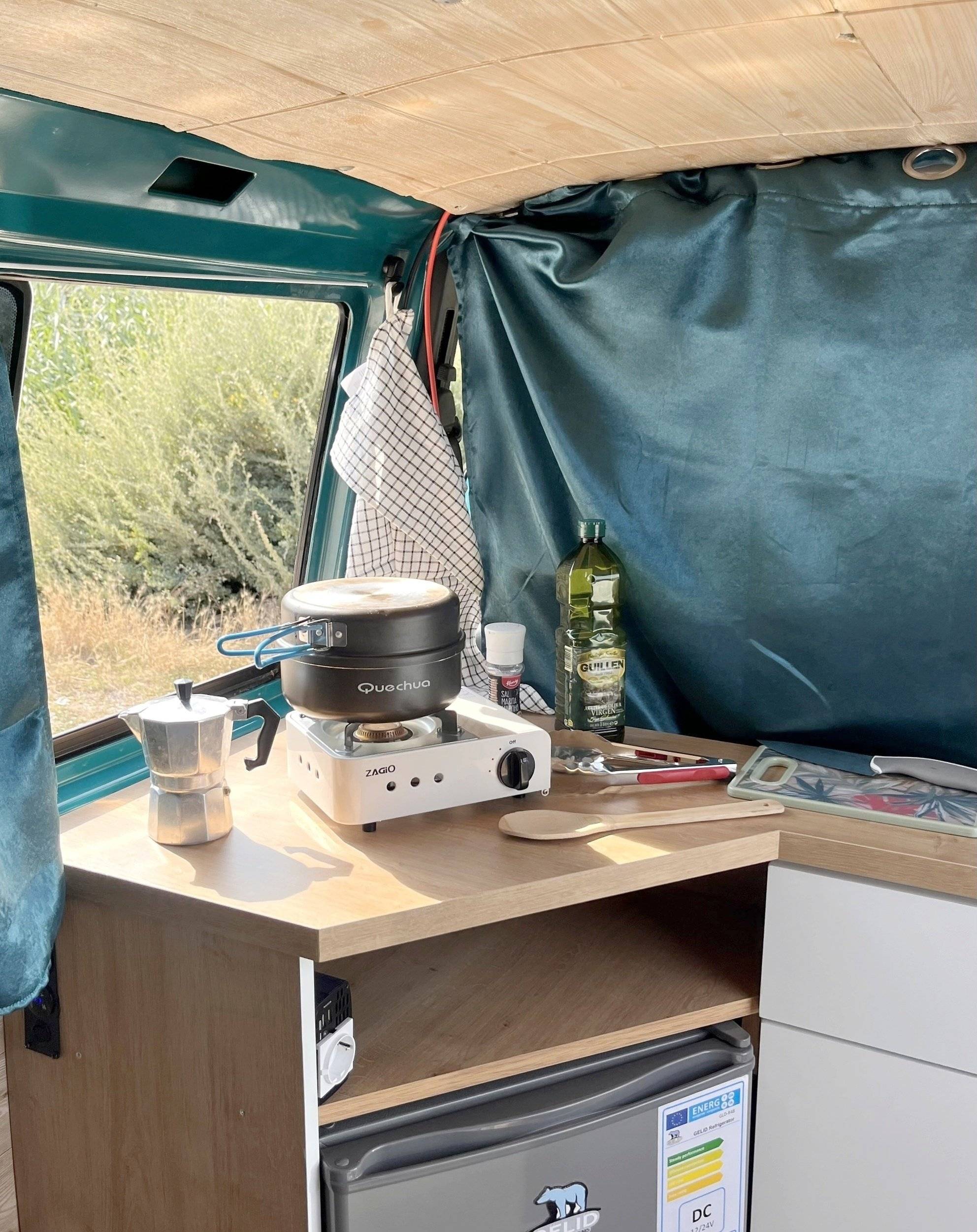 Volkswagen Transporter T4 2.4D