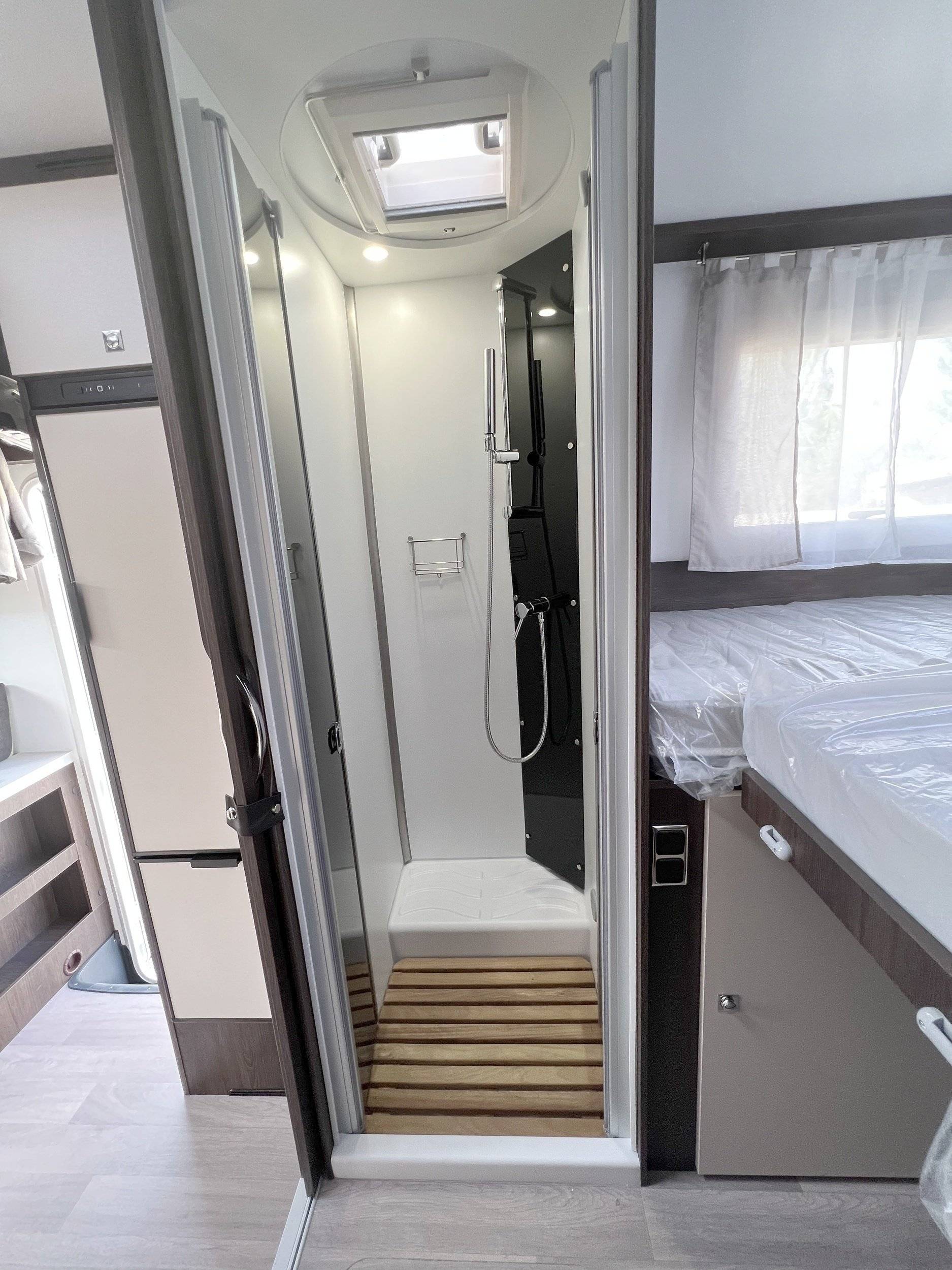 Benimar Tessoro 463 up