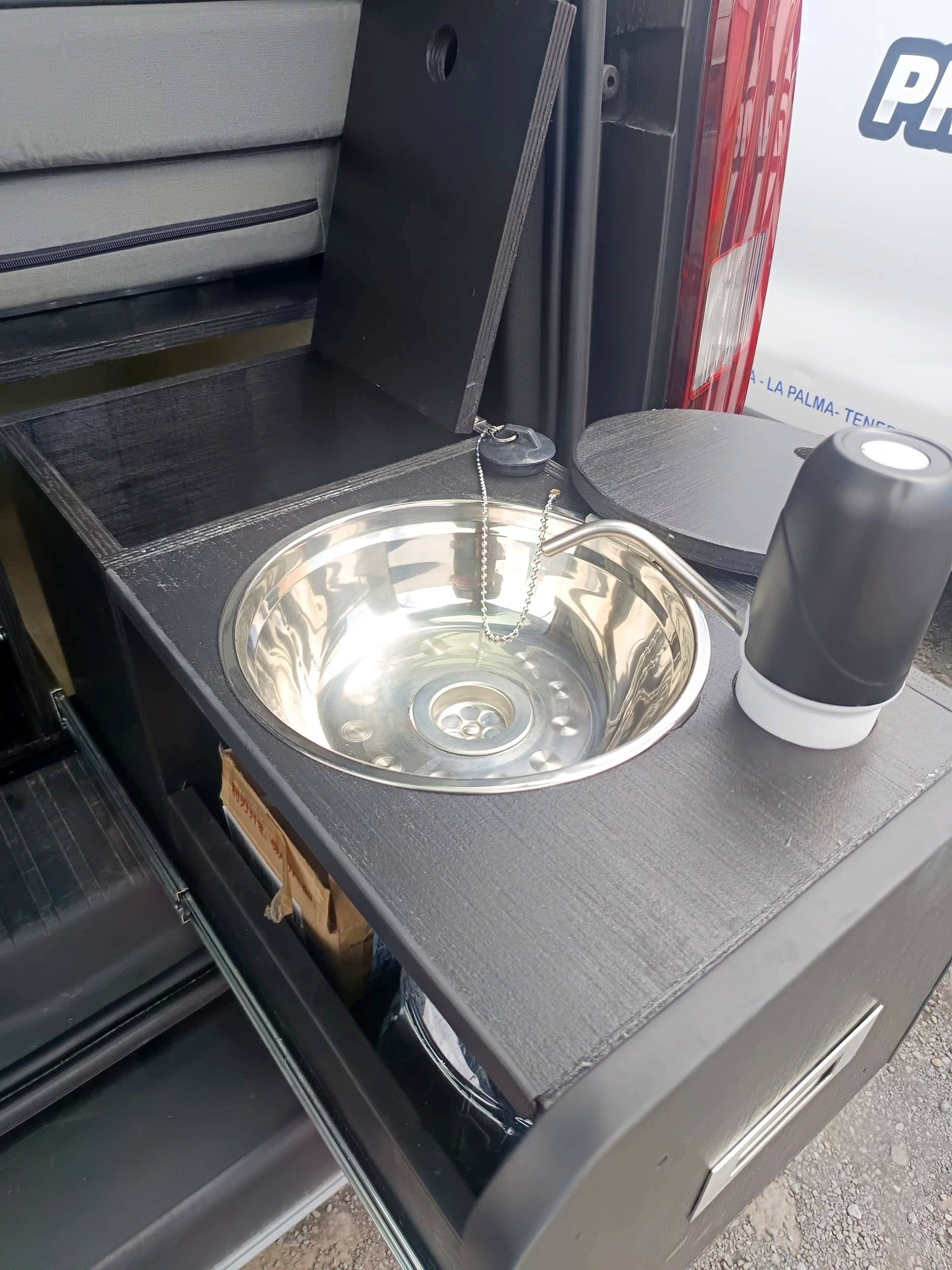 Dinette Peugeot Peugeot Rifer - Yescapa