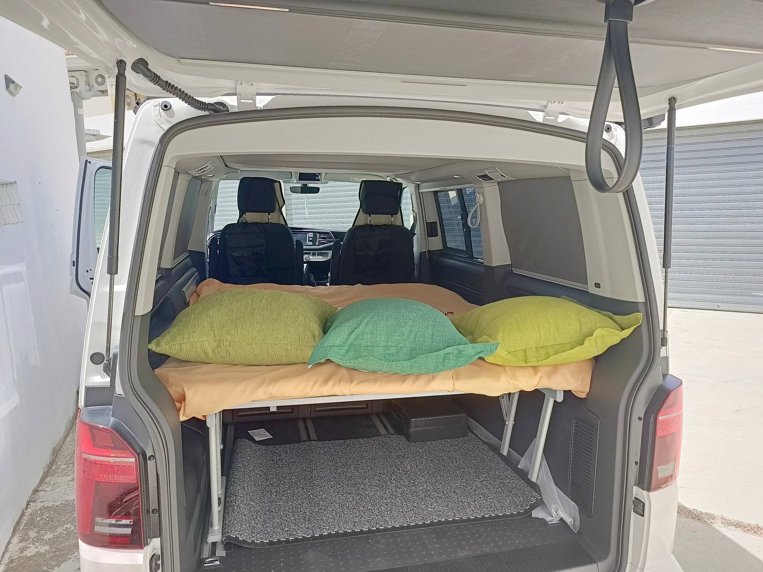 Berth Volkswagen California T6.1 - Yescapa