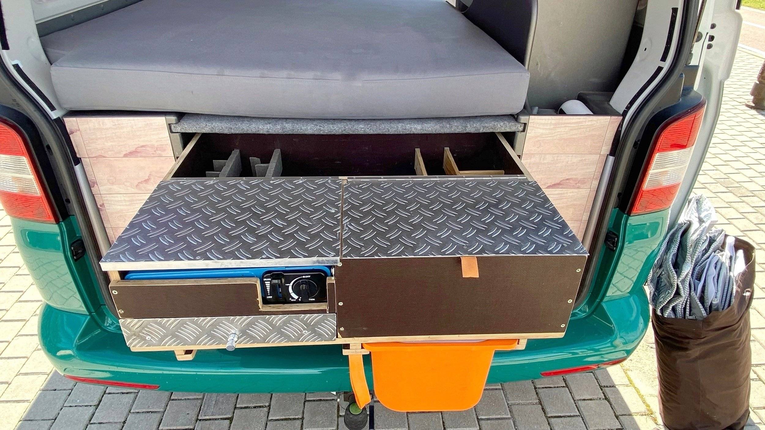 Volkswagen Transporter Kombi Pro T5