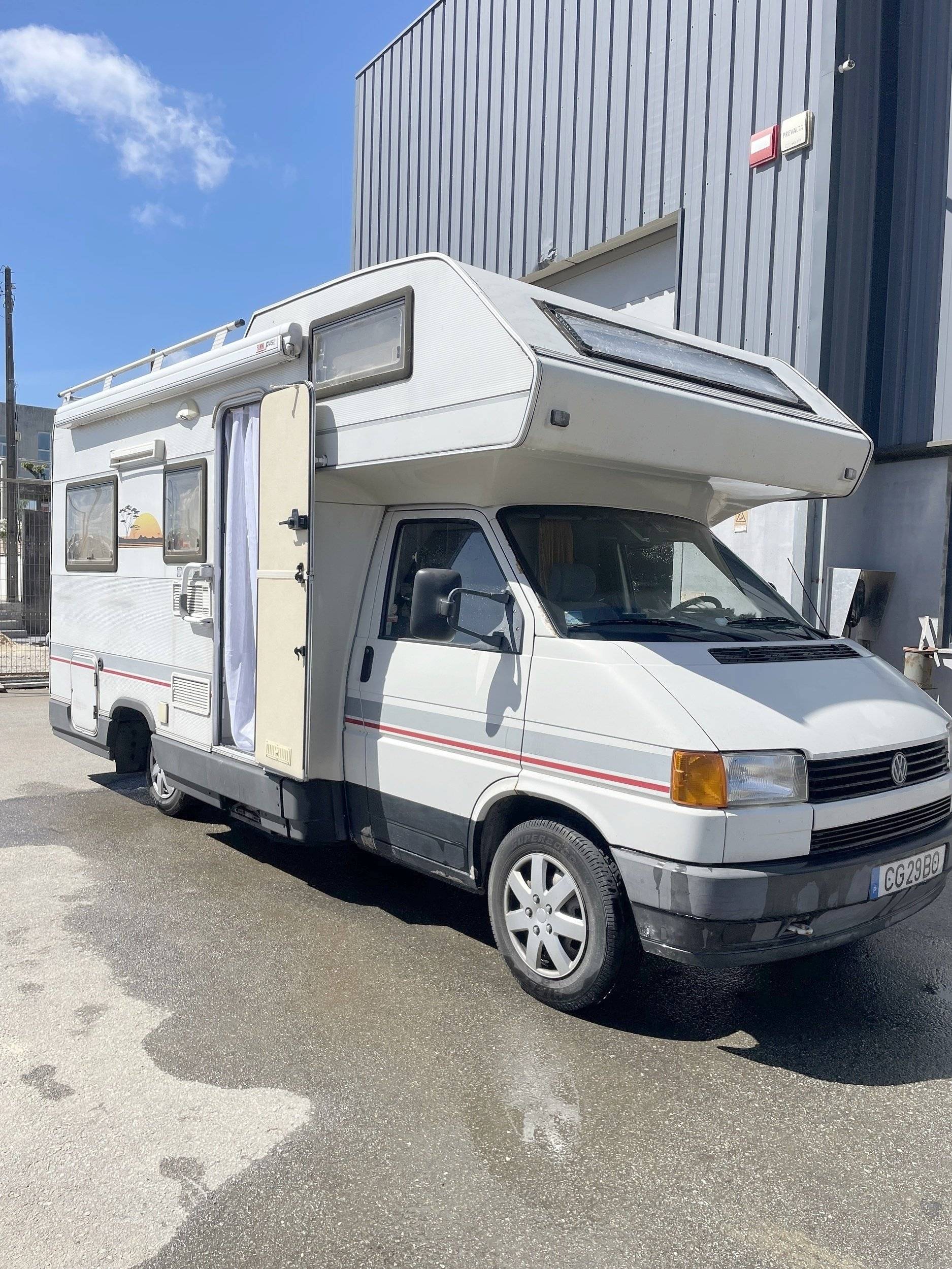 Autocaravana capucino 