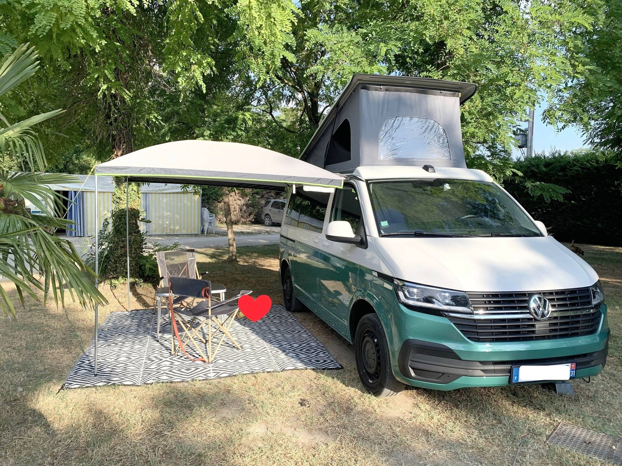 Vista del vehículo ángulo delantero Volkswagen Volkswagen T6.1 - Yescapa