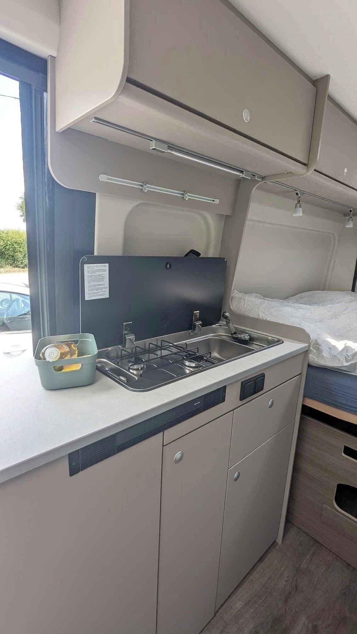 Carado Boxer 2,2l HDI 100 Ch