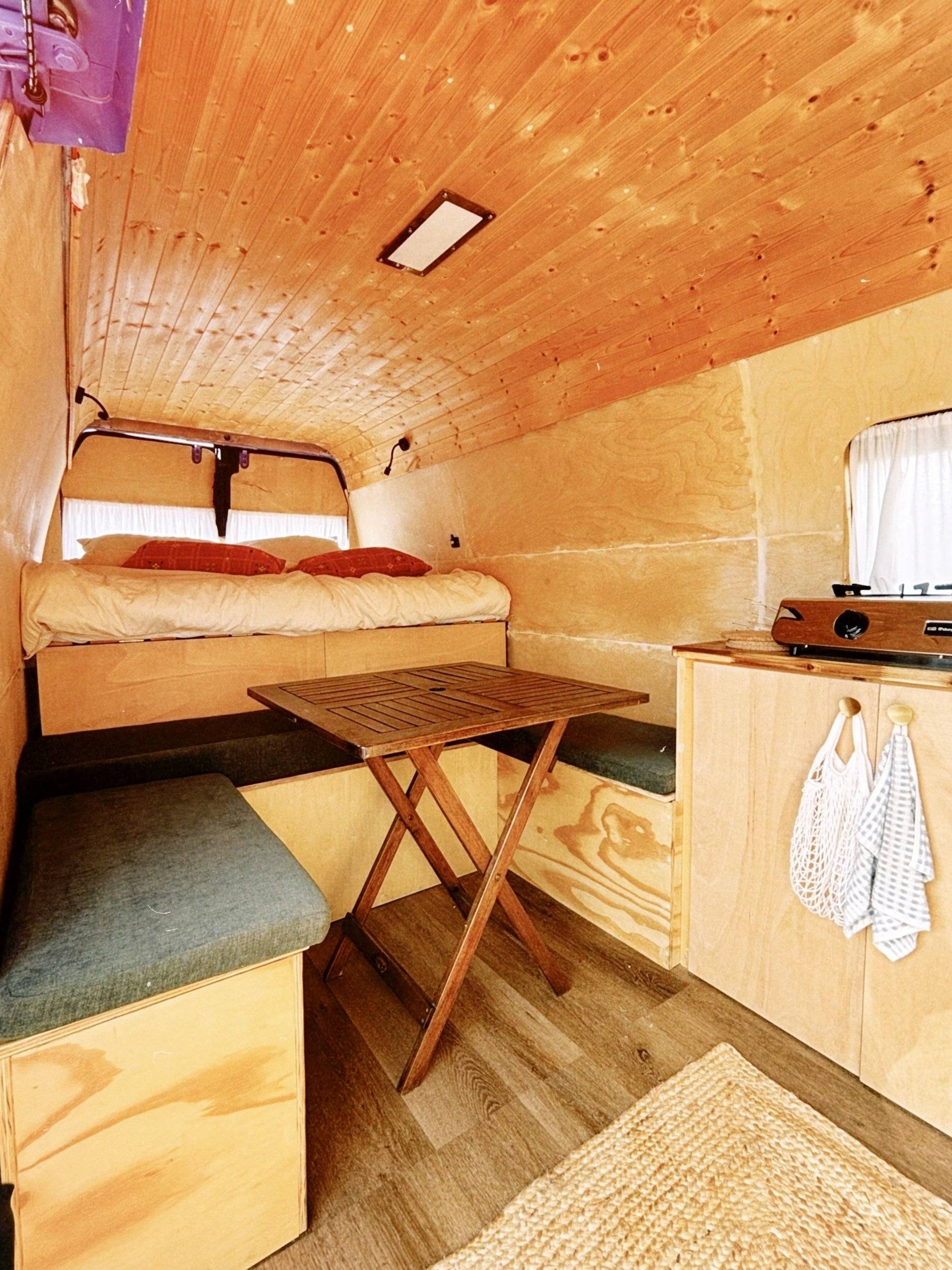 Essecke Mercedes Campervan - Yescapa