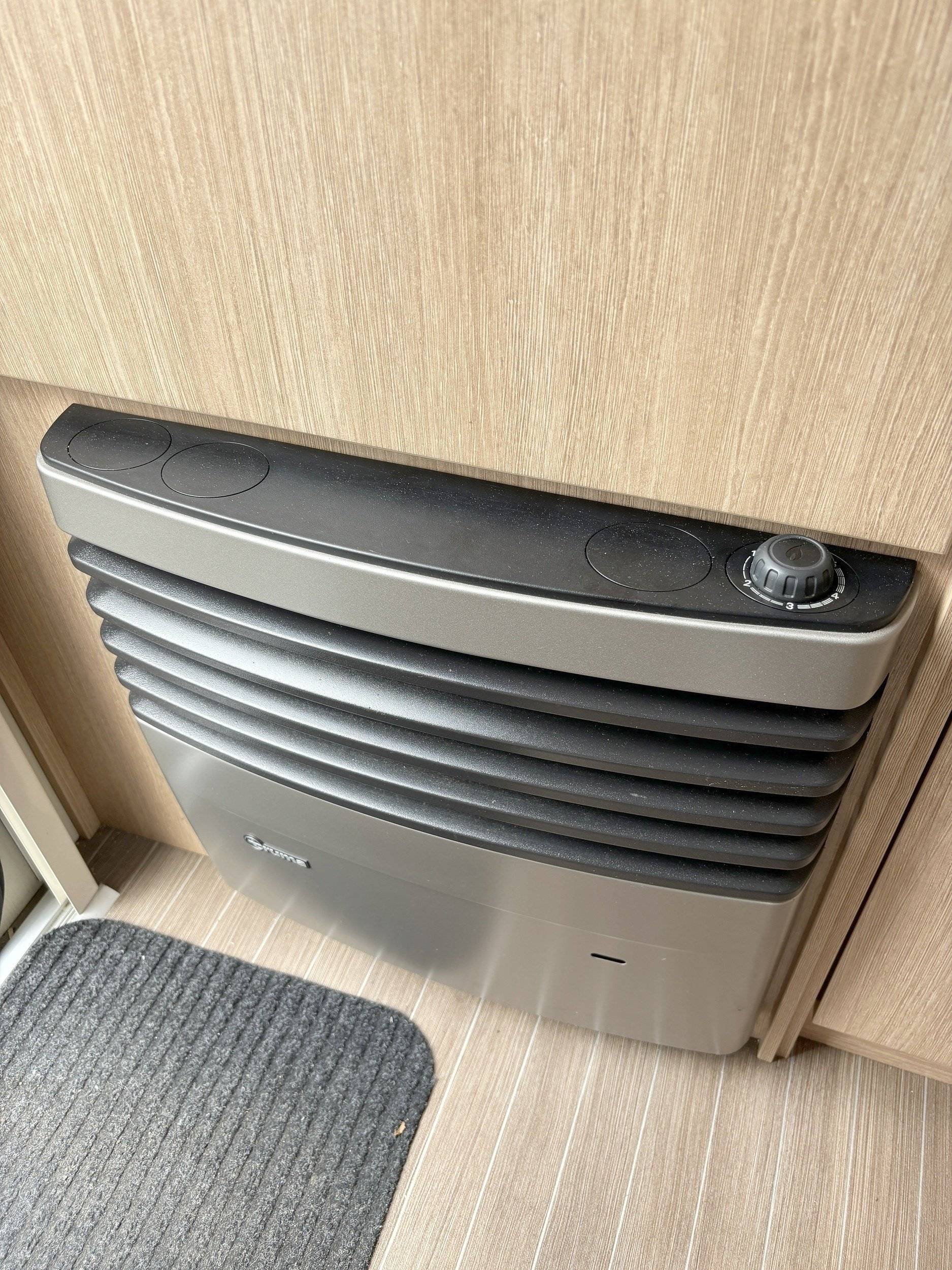 Carado Sunlight Wohnwagen Wolf-12