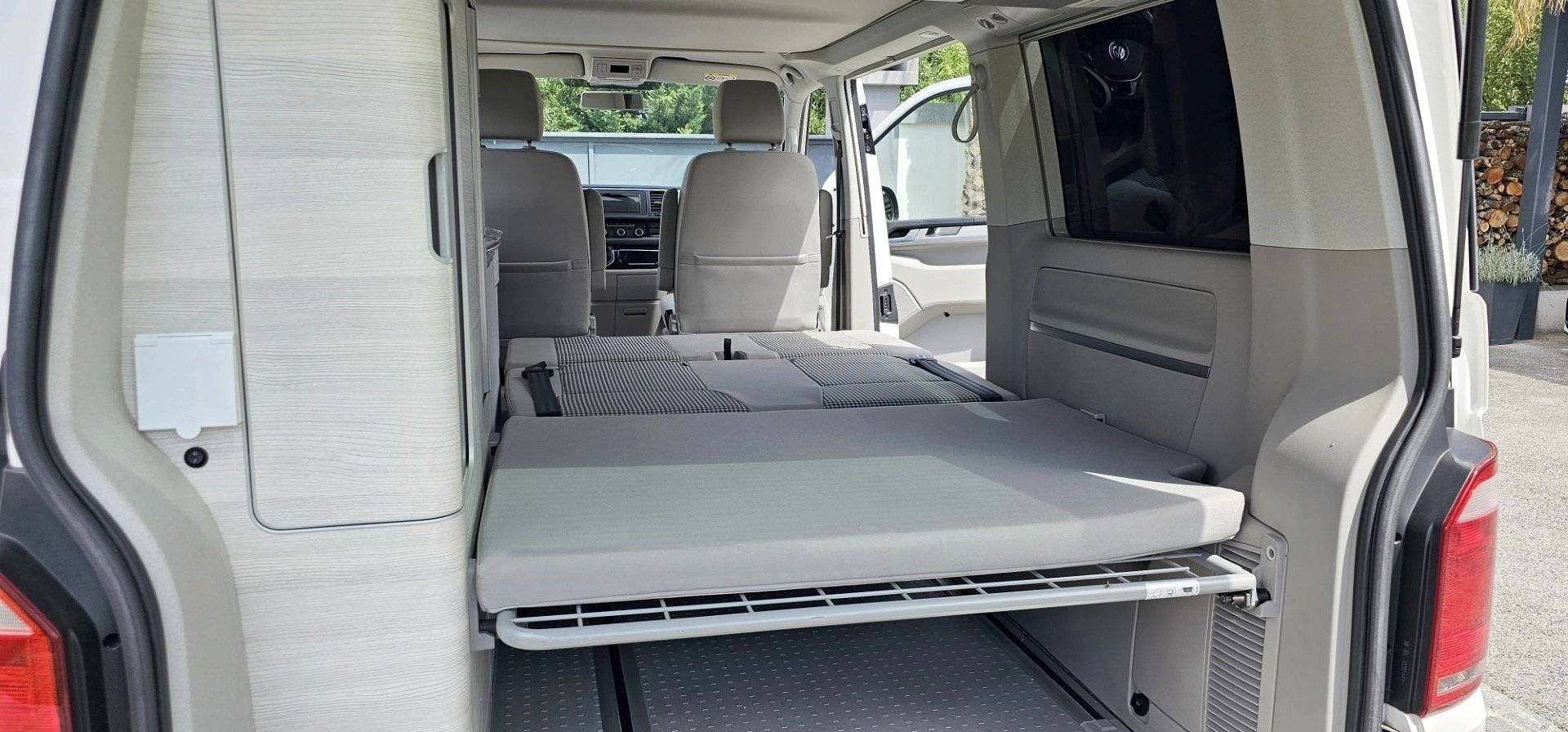 Couchages Volkswagen T6 California Coast - Yescapa