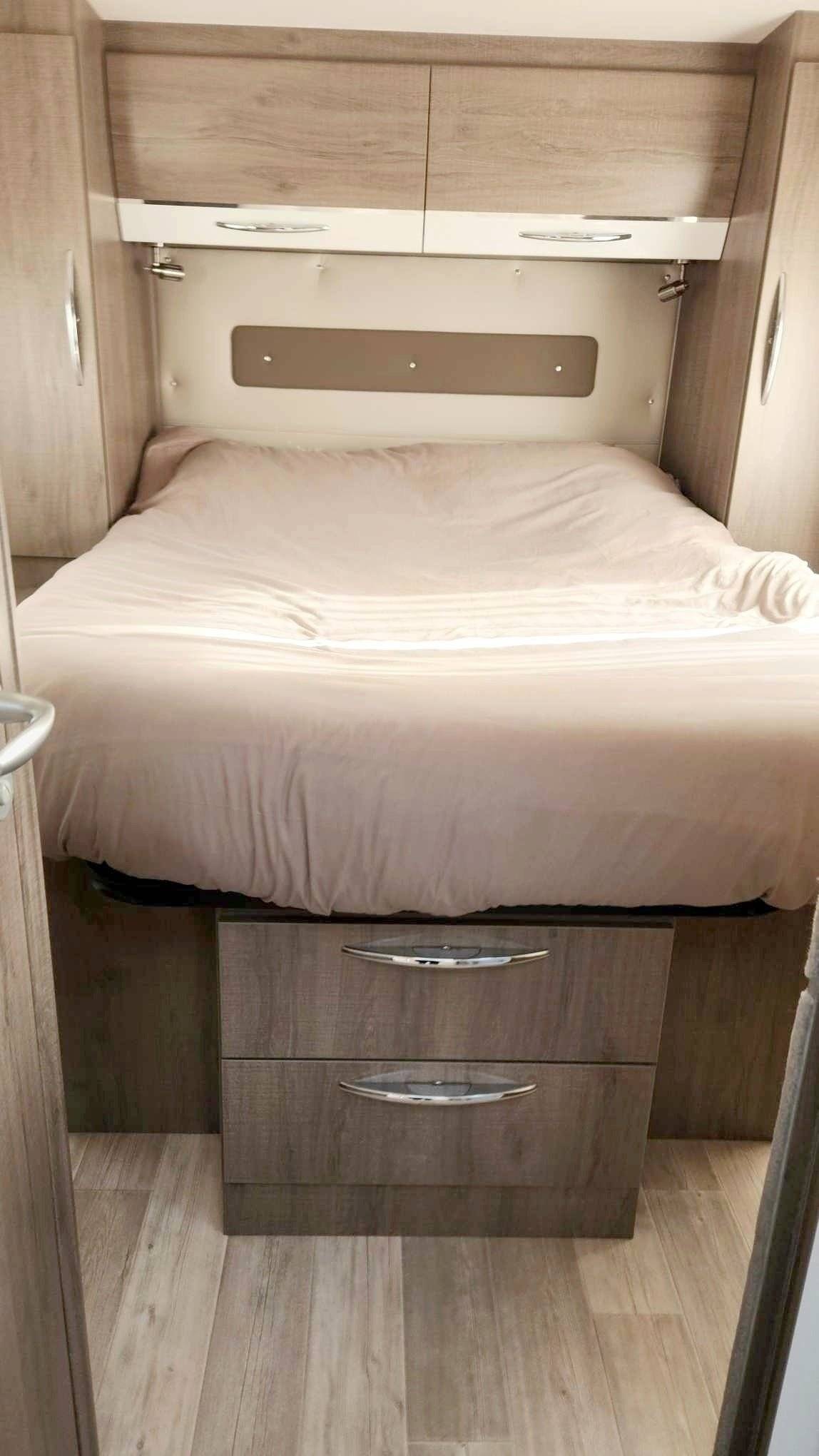 Bavaria Bavaria T746 C Style