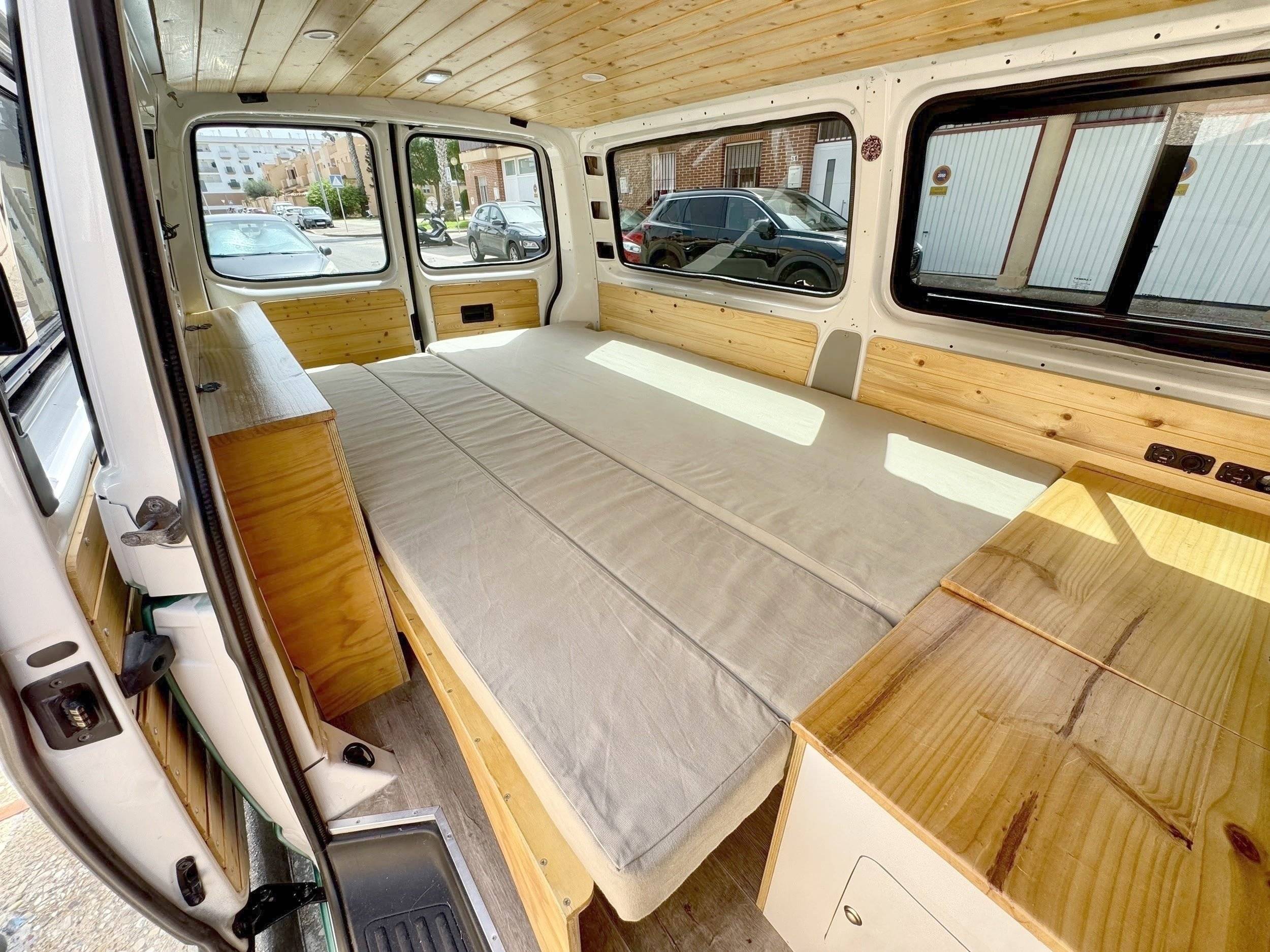 llits Volkswagen T6 2,0 l 102 ch - Yescapa