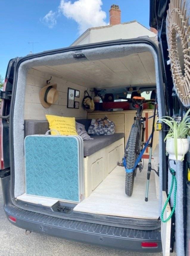 Van Mania Transit 2,0 l 130 ch