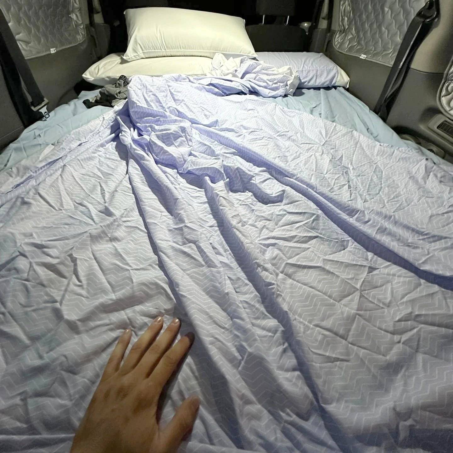 Couchages Nissan Evalia NV200 - Yescapa