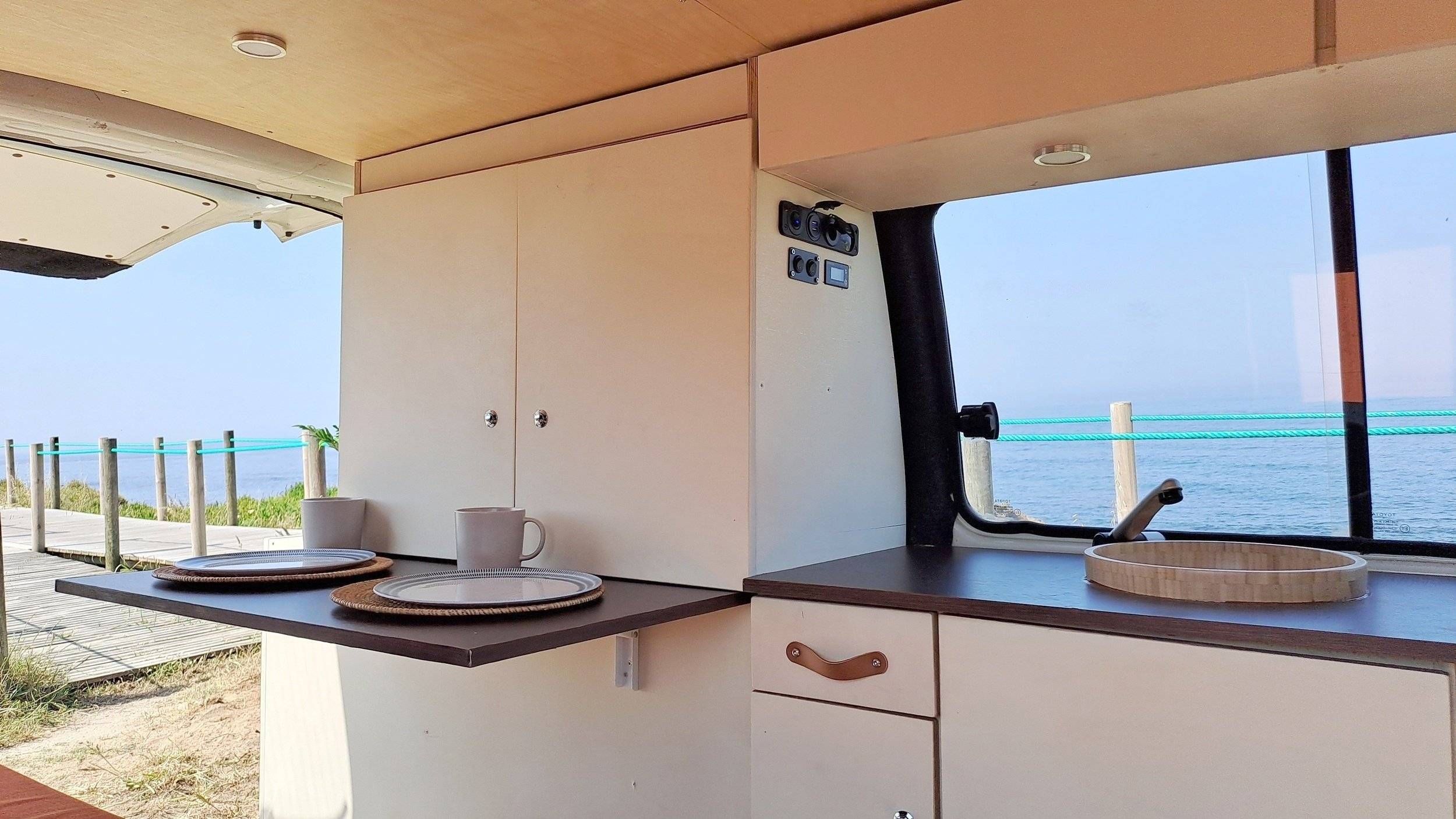 Vancowork TOYOTA HIACE