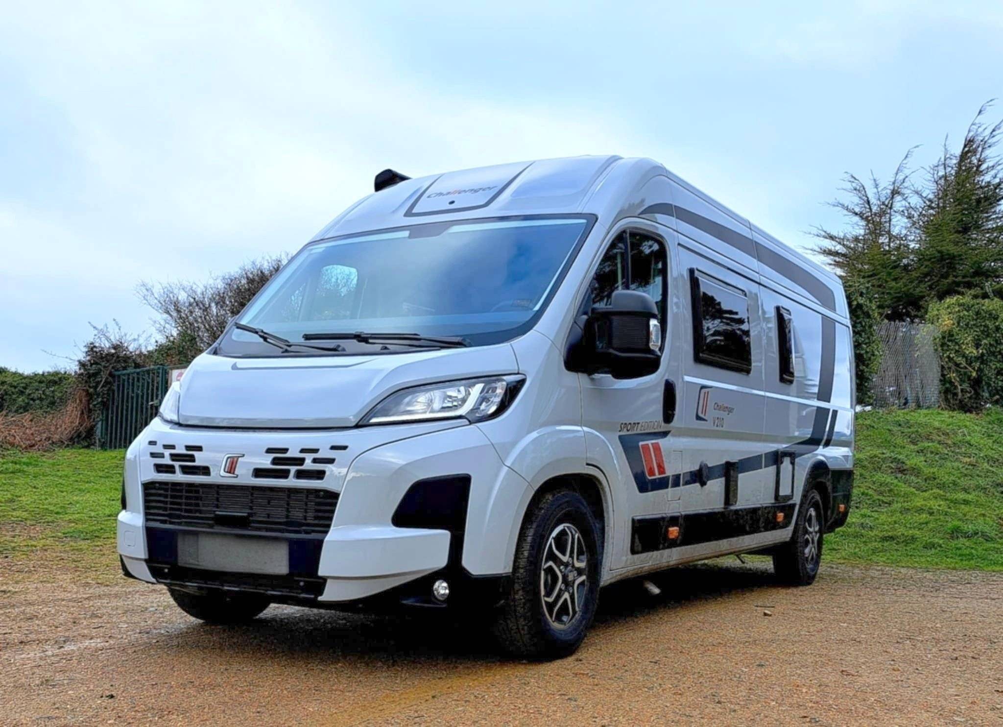 Challenger challenger V210 sport edition