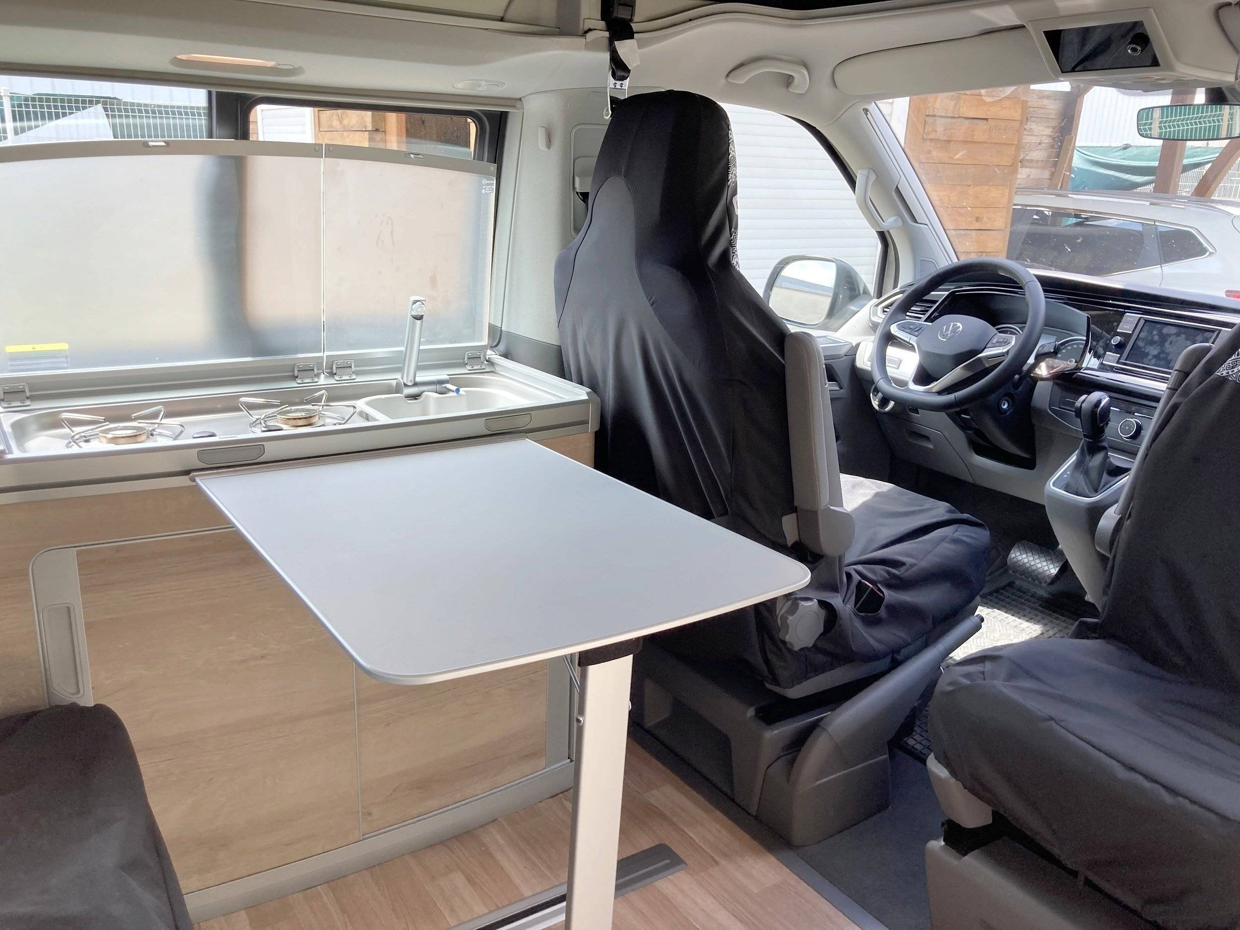 Volkswagen T6.1 California Coast Edition
