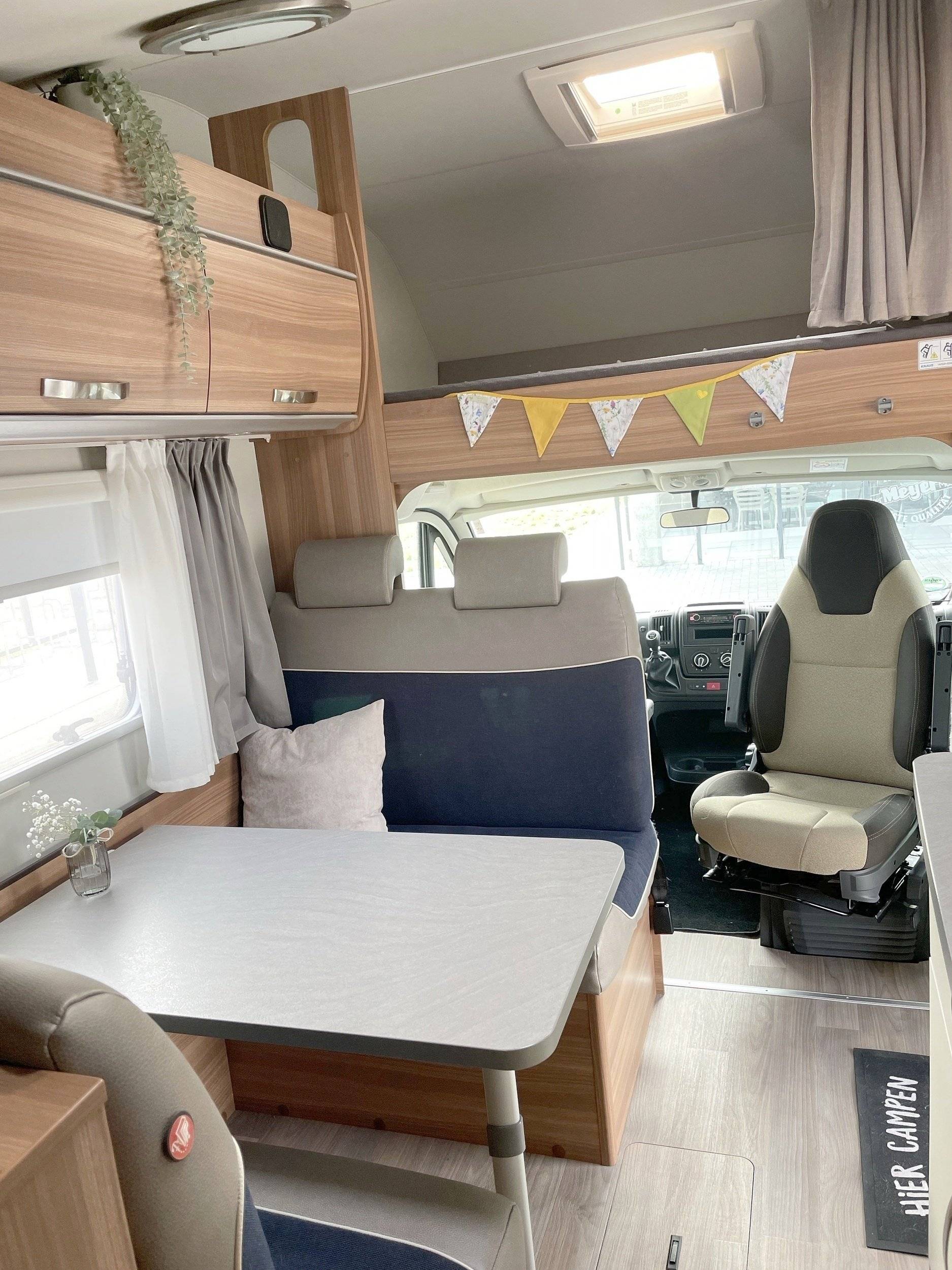 Weinsberg Carahome 700DG